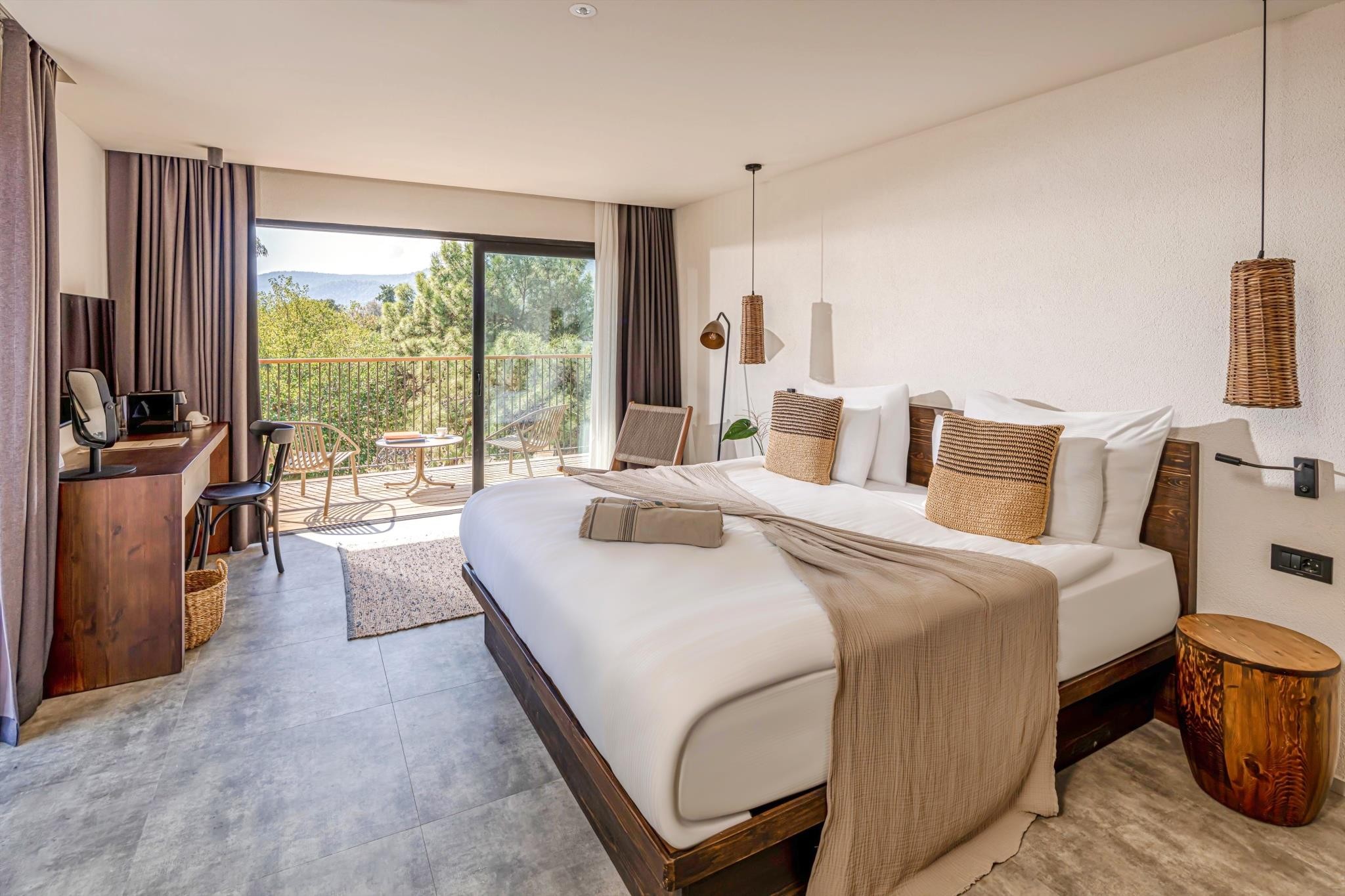 BALMY BEACH RESORT 16