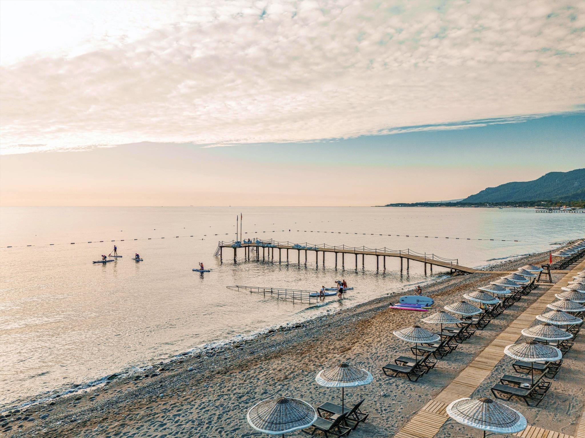 BALMY BEACH RESORT 8