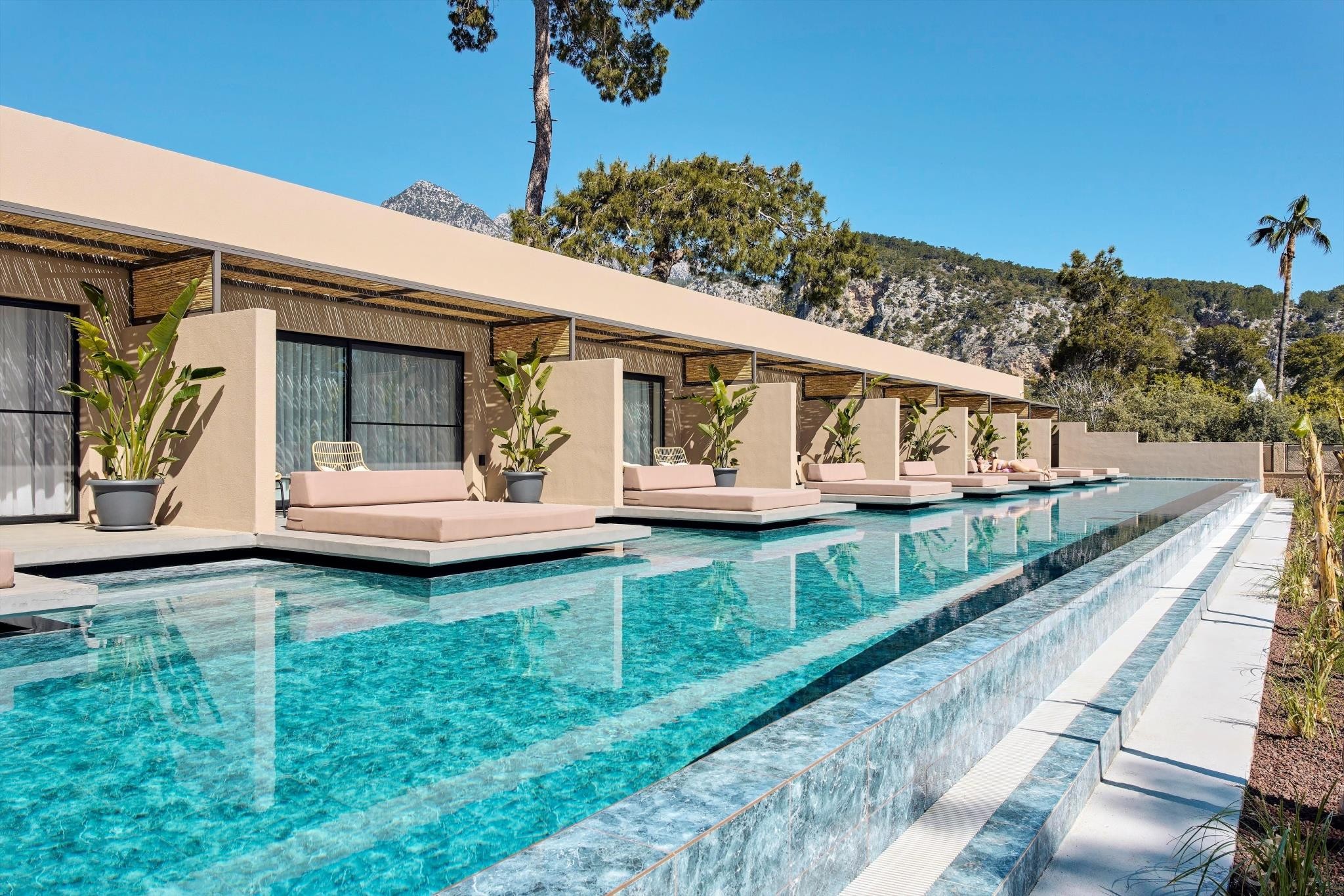 BALMY BEACH RESORT 21