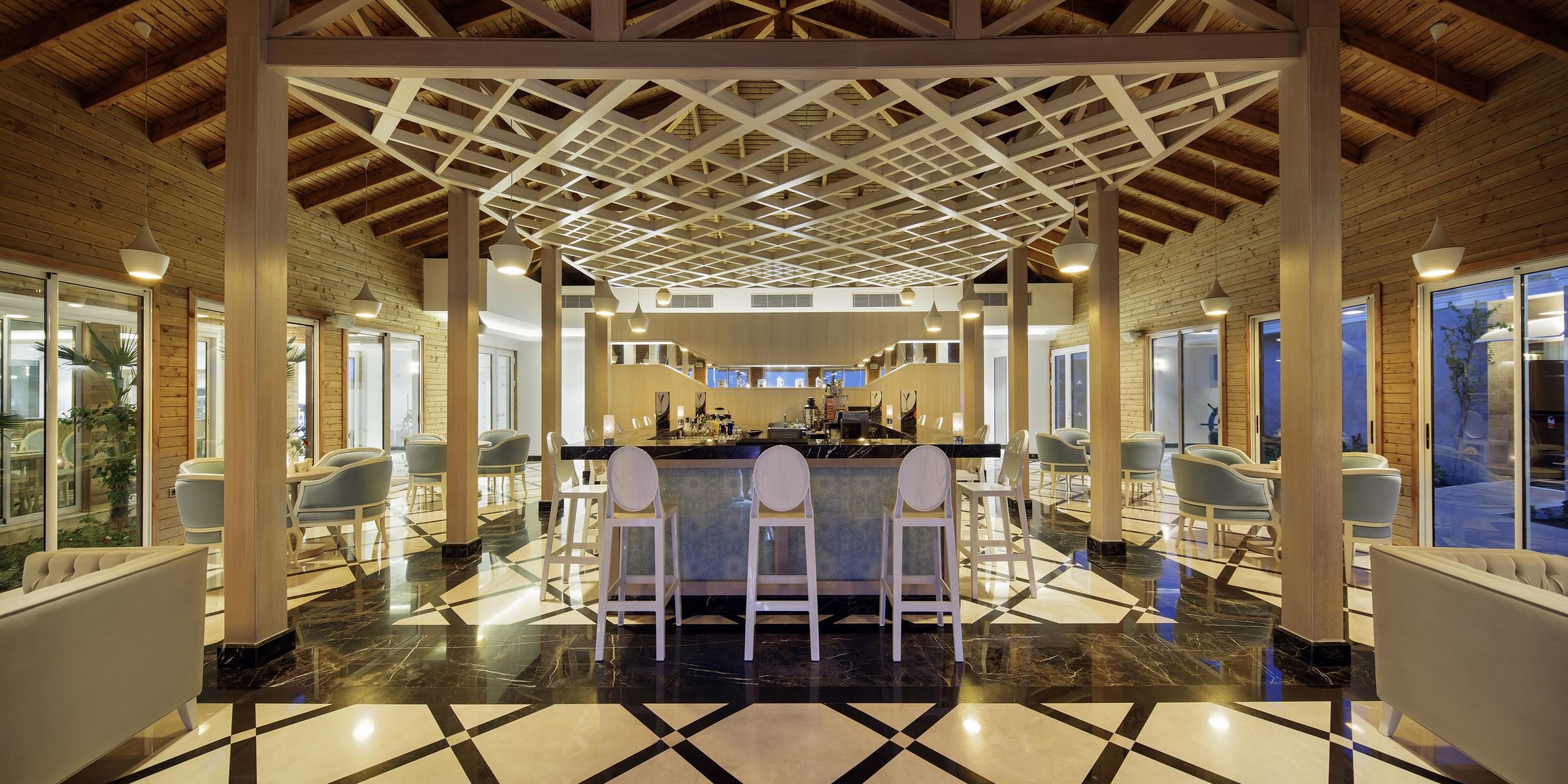 Bellis Deluxe Hotel 12