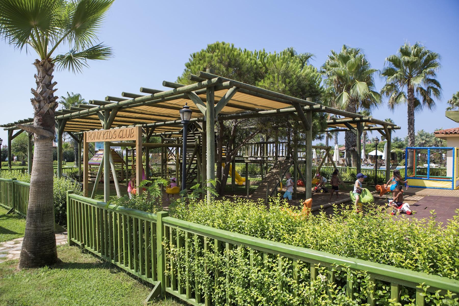 Bellis Deluxe Hotel 18