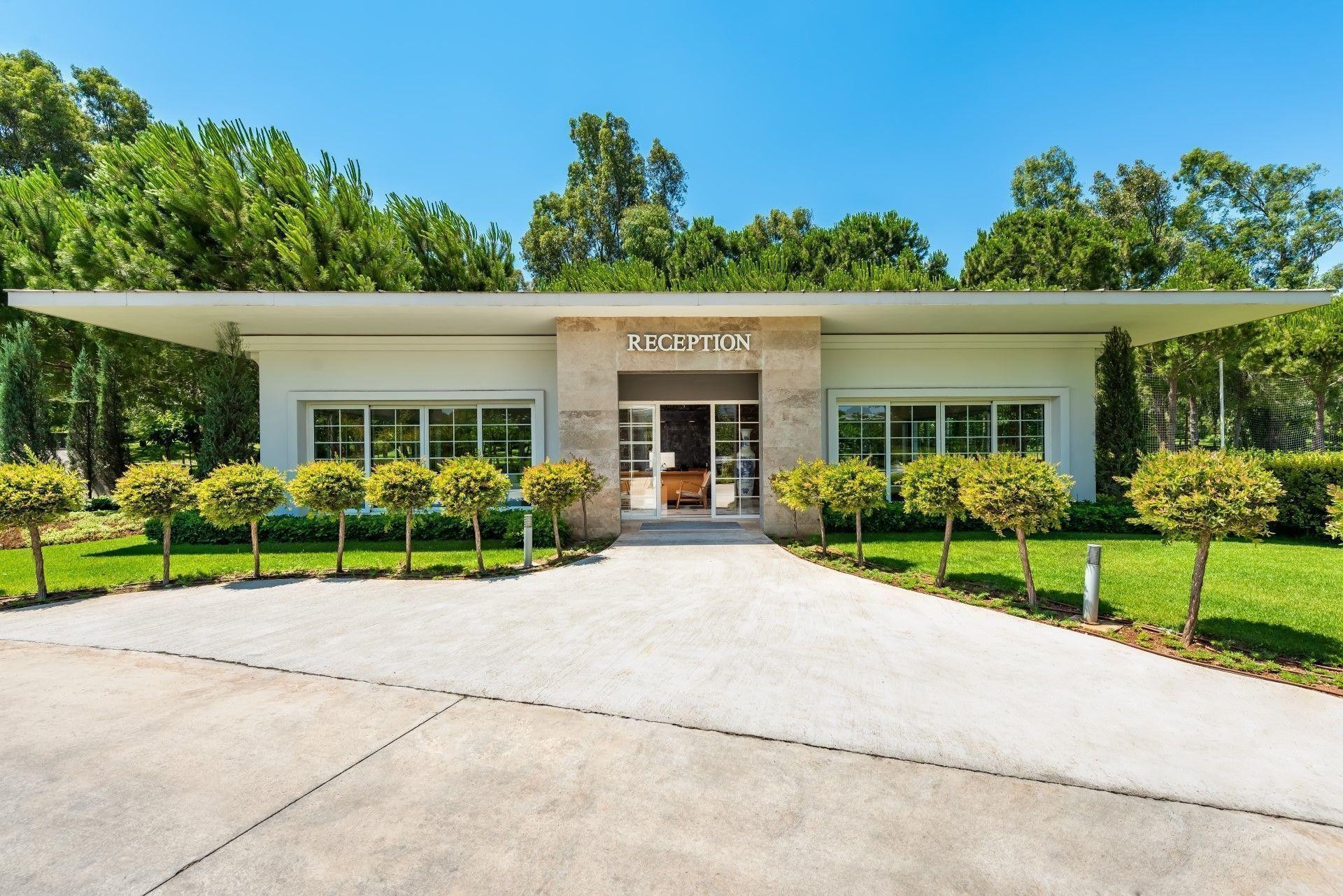 Cornelia Azura Villas  12