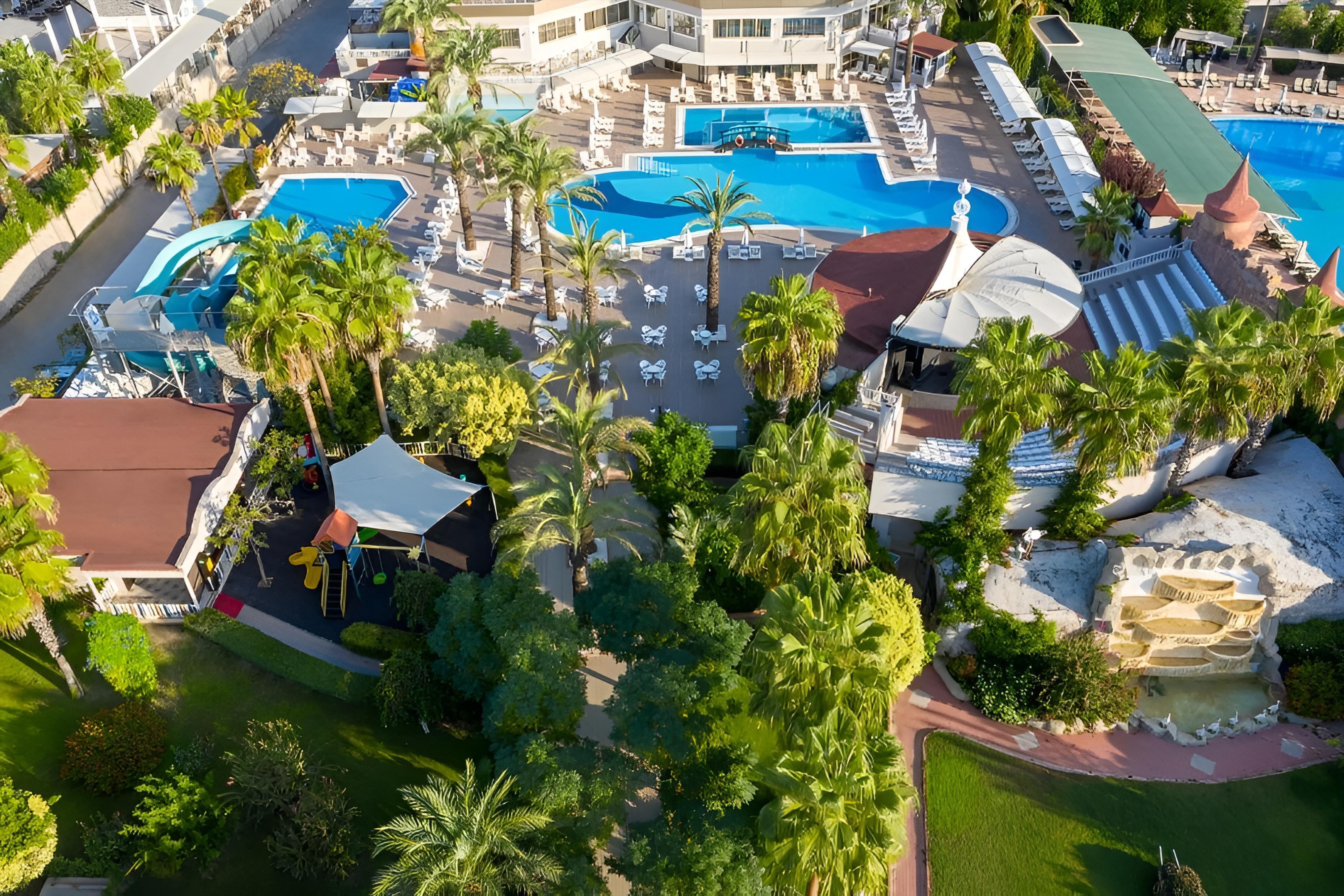 Aydinbey Famous Resort