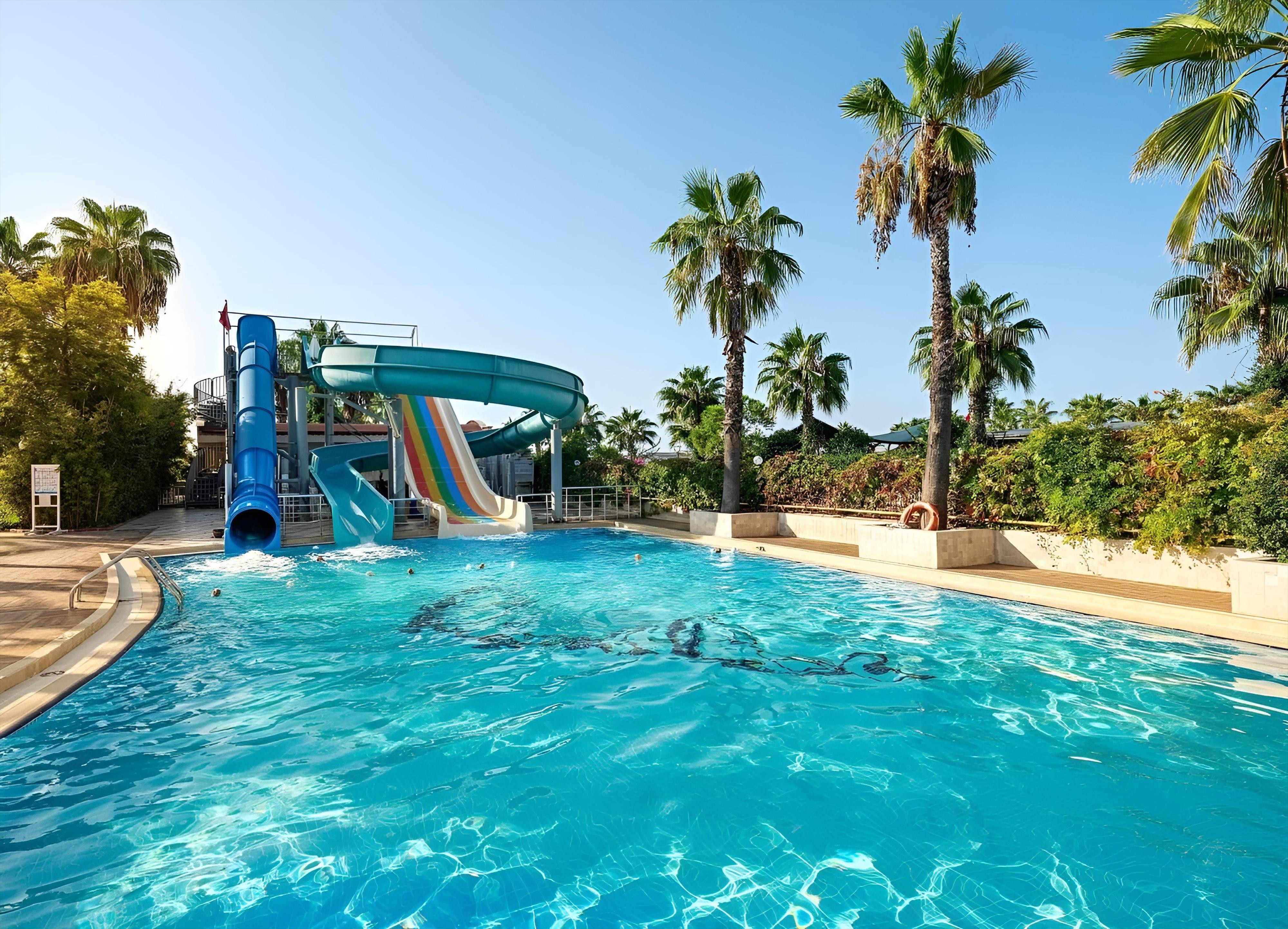 Aydinbey Famous Resort 7