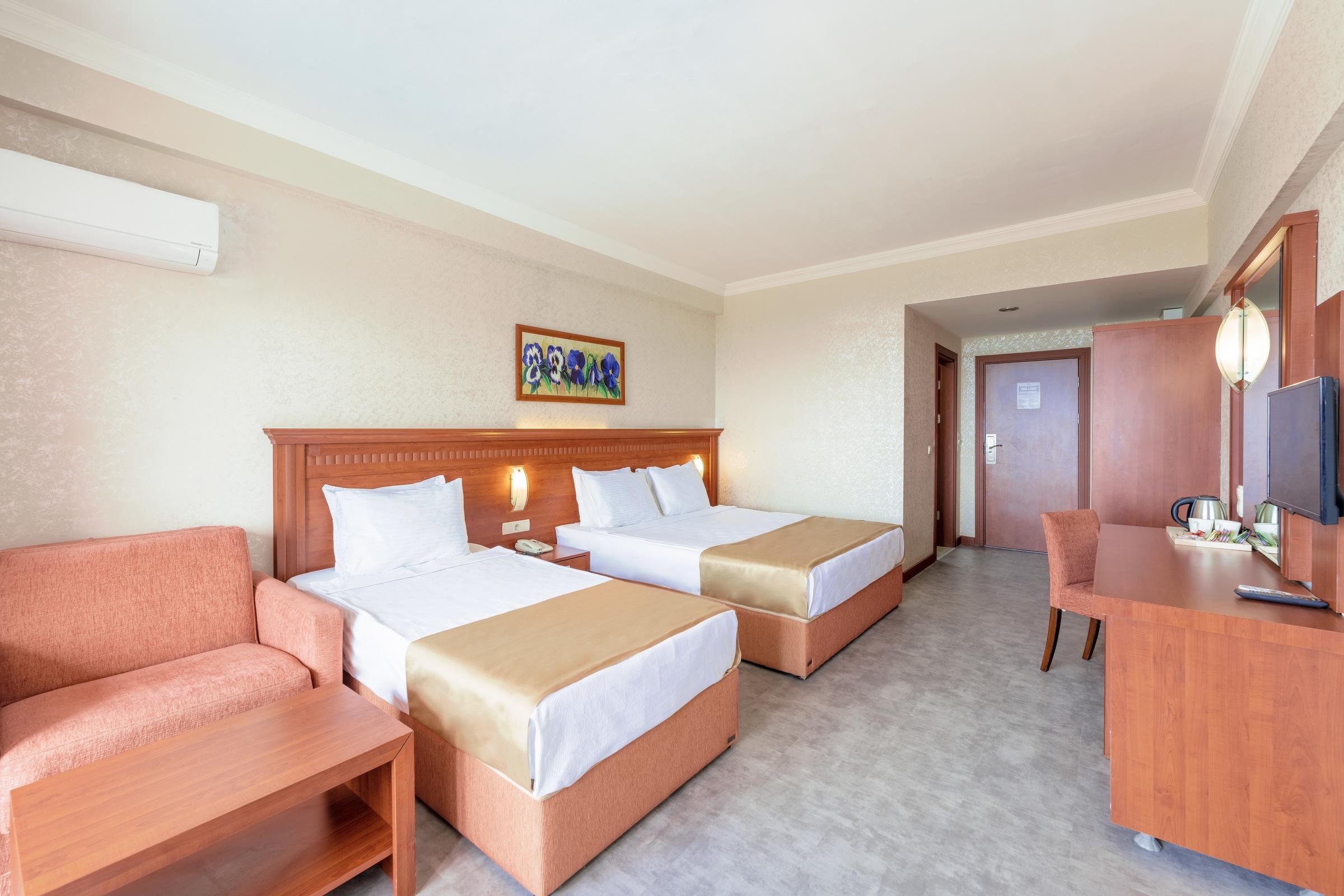 Casa Fora Beach Resort 5