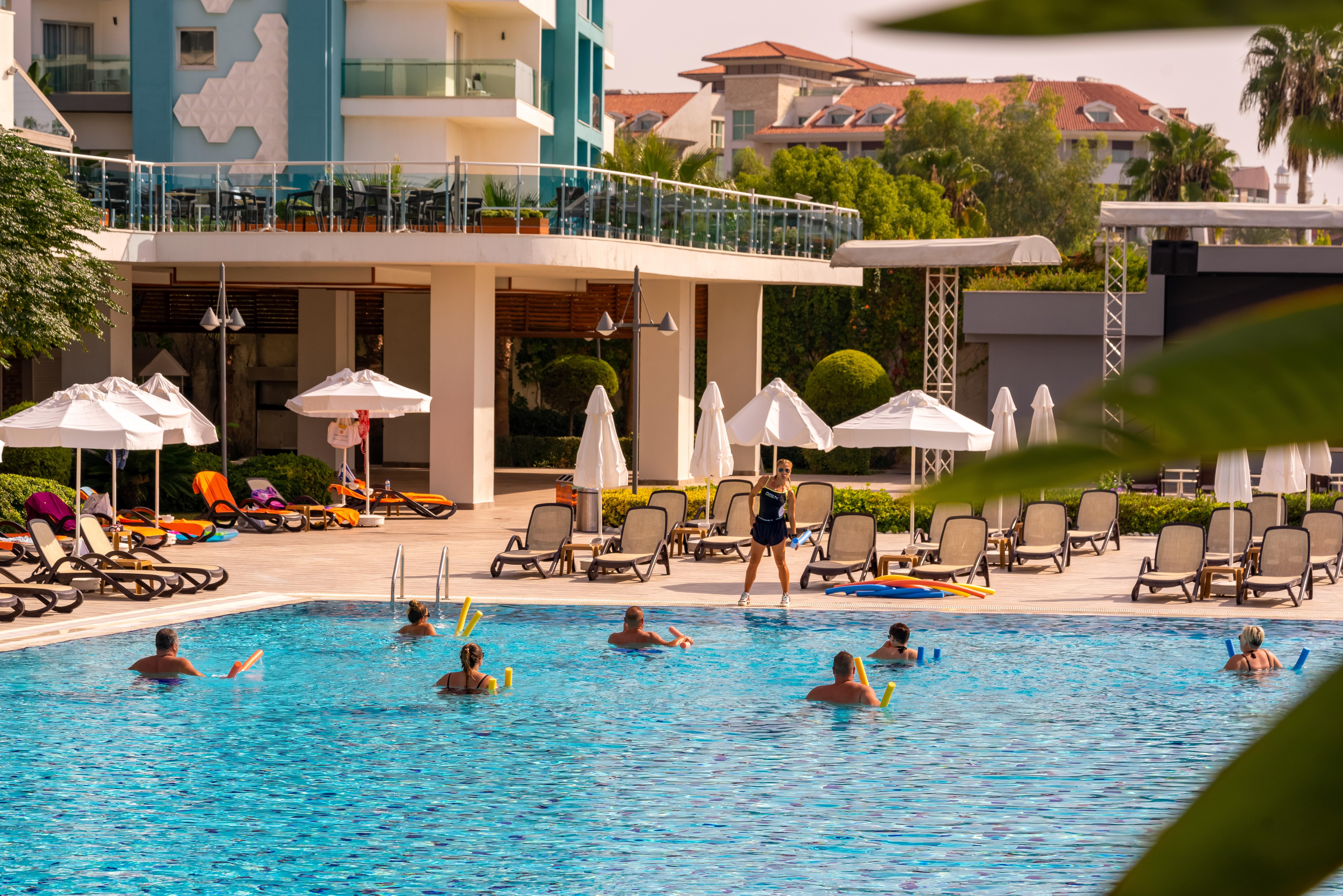 Commodore Elite Suite and Spa 26