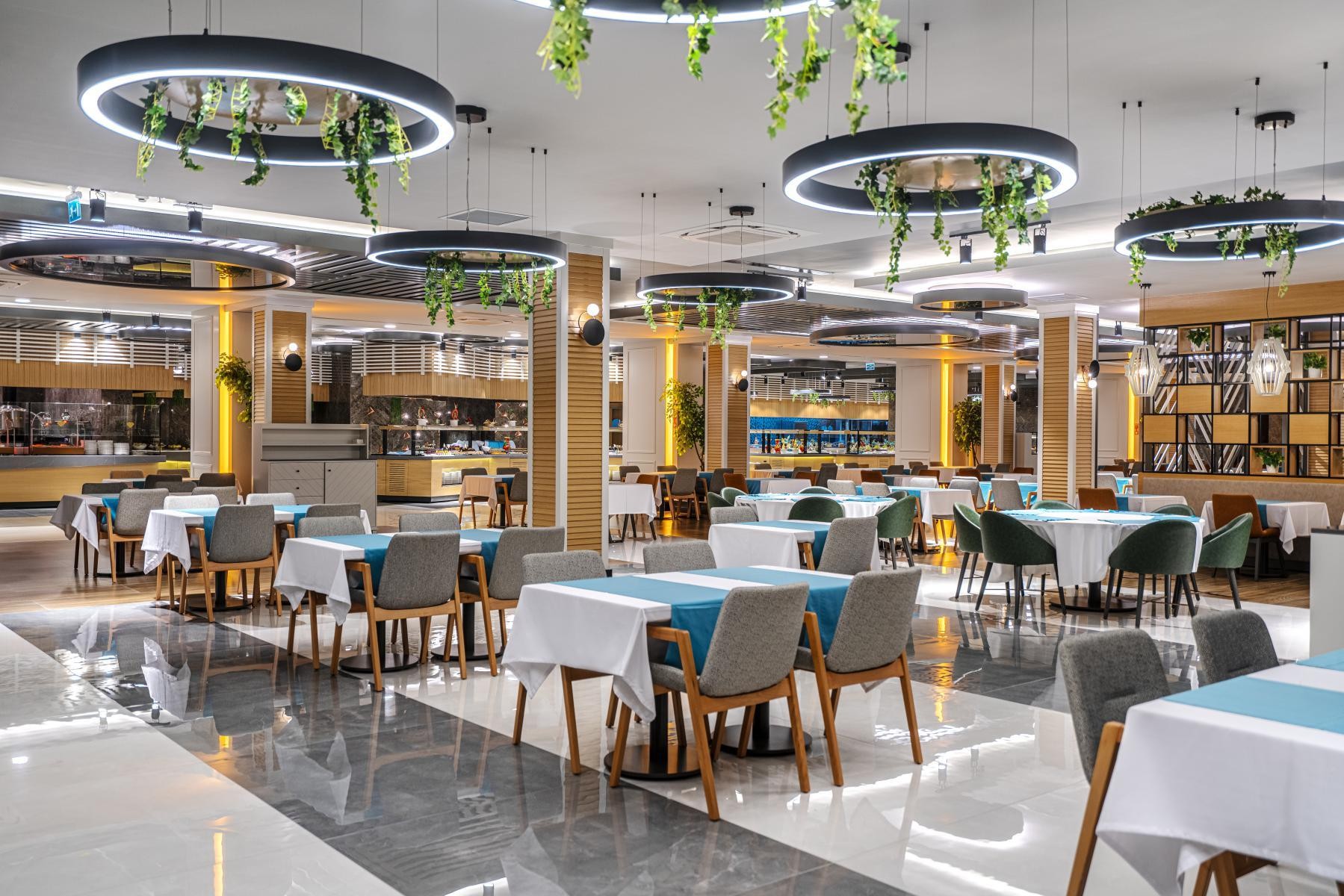 DIAMOND DELUXE HOTEL 7