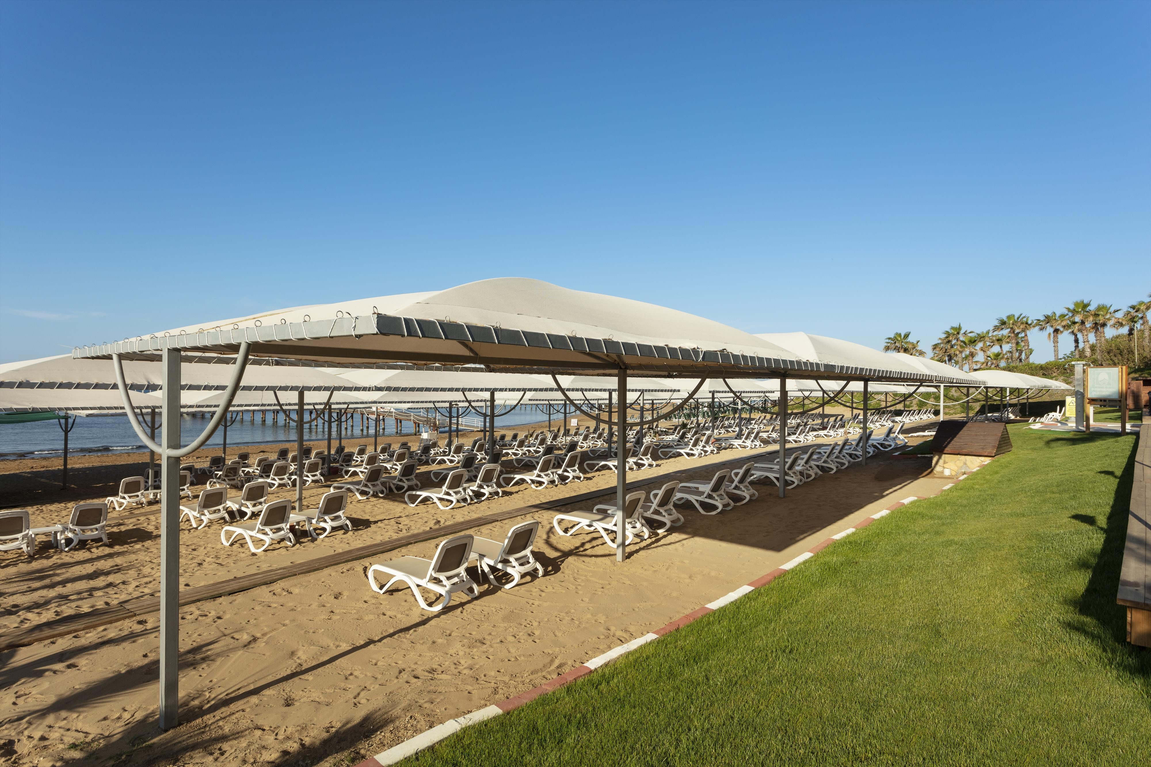 DOBEDAN BEACH RESORT COMFORT SIDE (EX. ALVA DONNA) 9