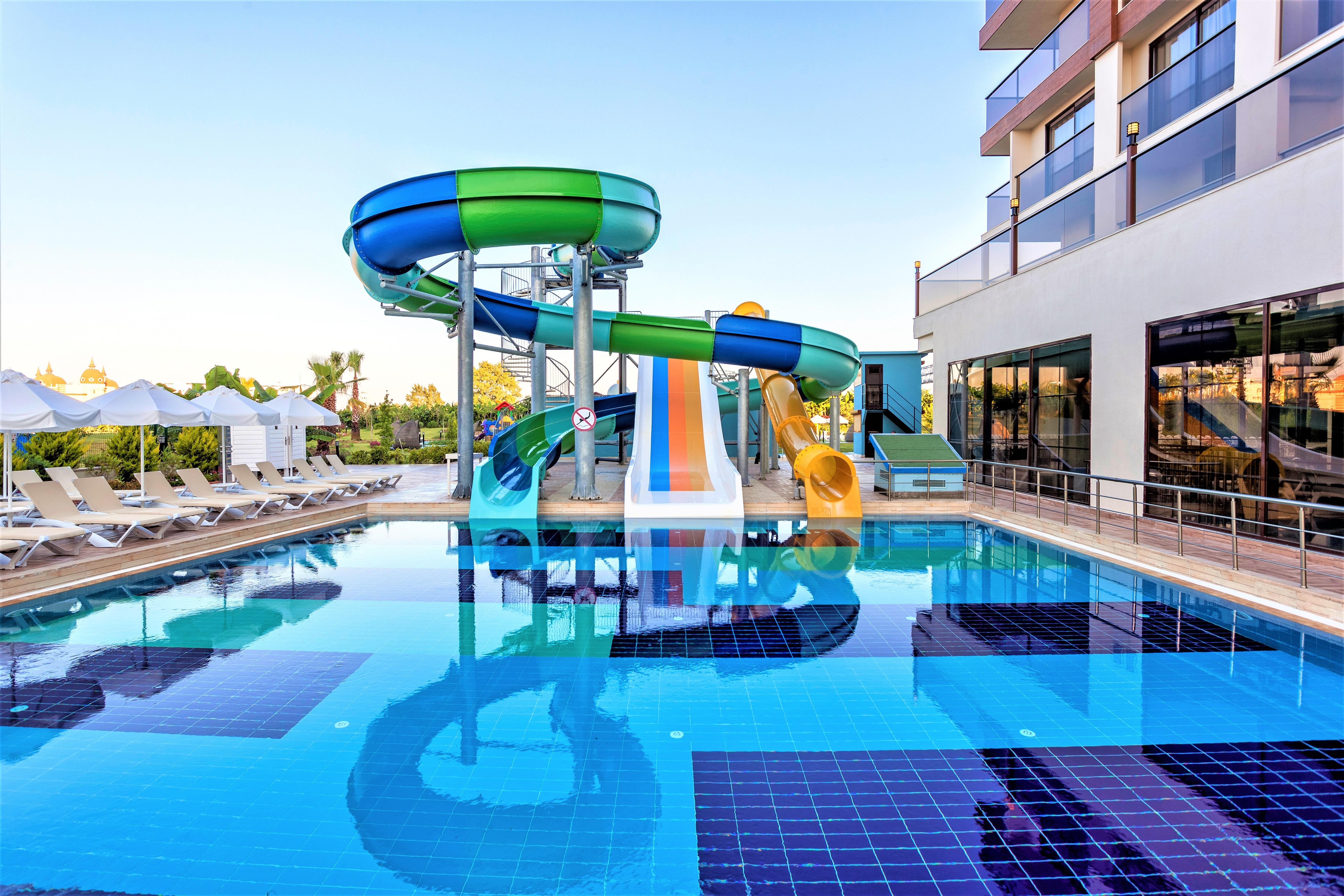 GLAMOUR RESORT & SPA