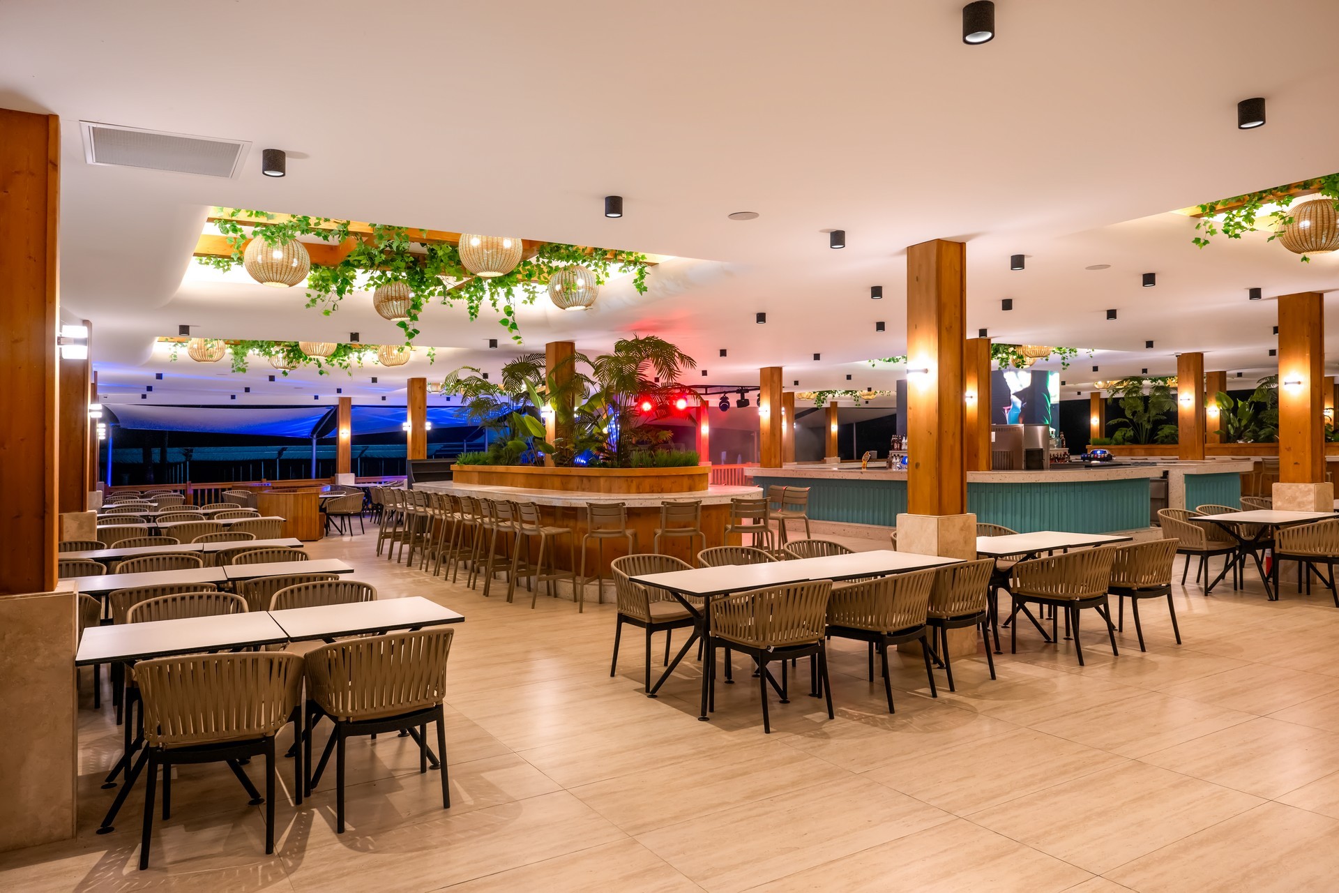 Royal Atlantis Icon  16