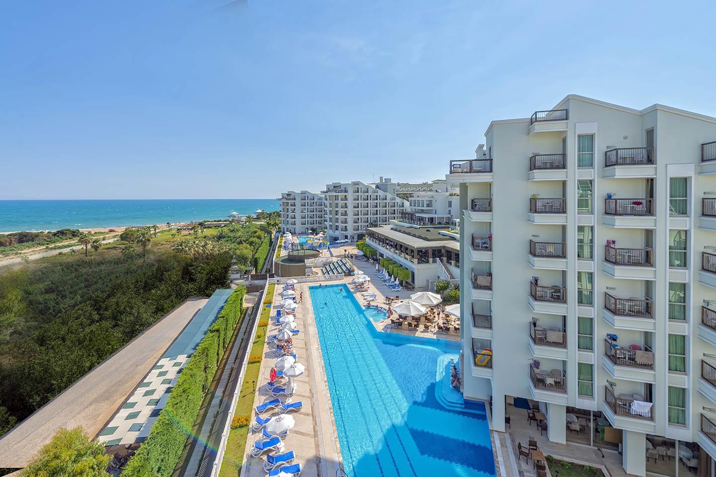 Royal Atlantis Spa & Resort 