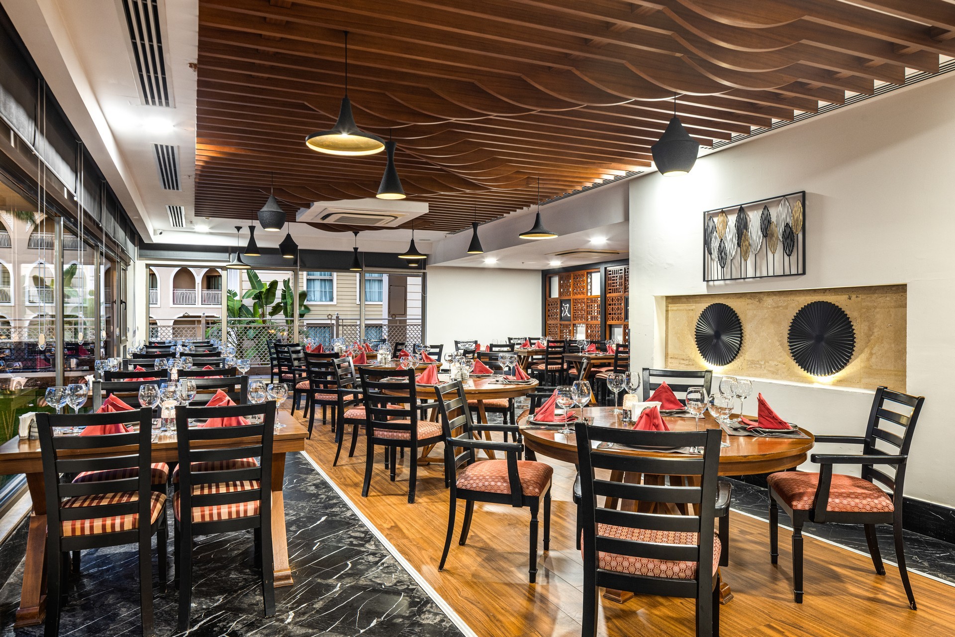 Side Star Resort  13