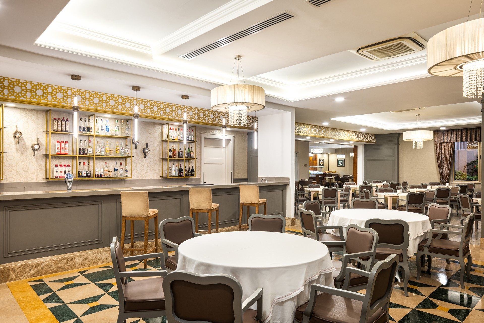 Side Star Resort  15