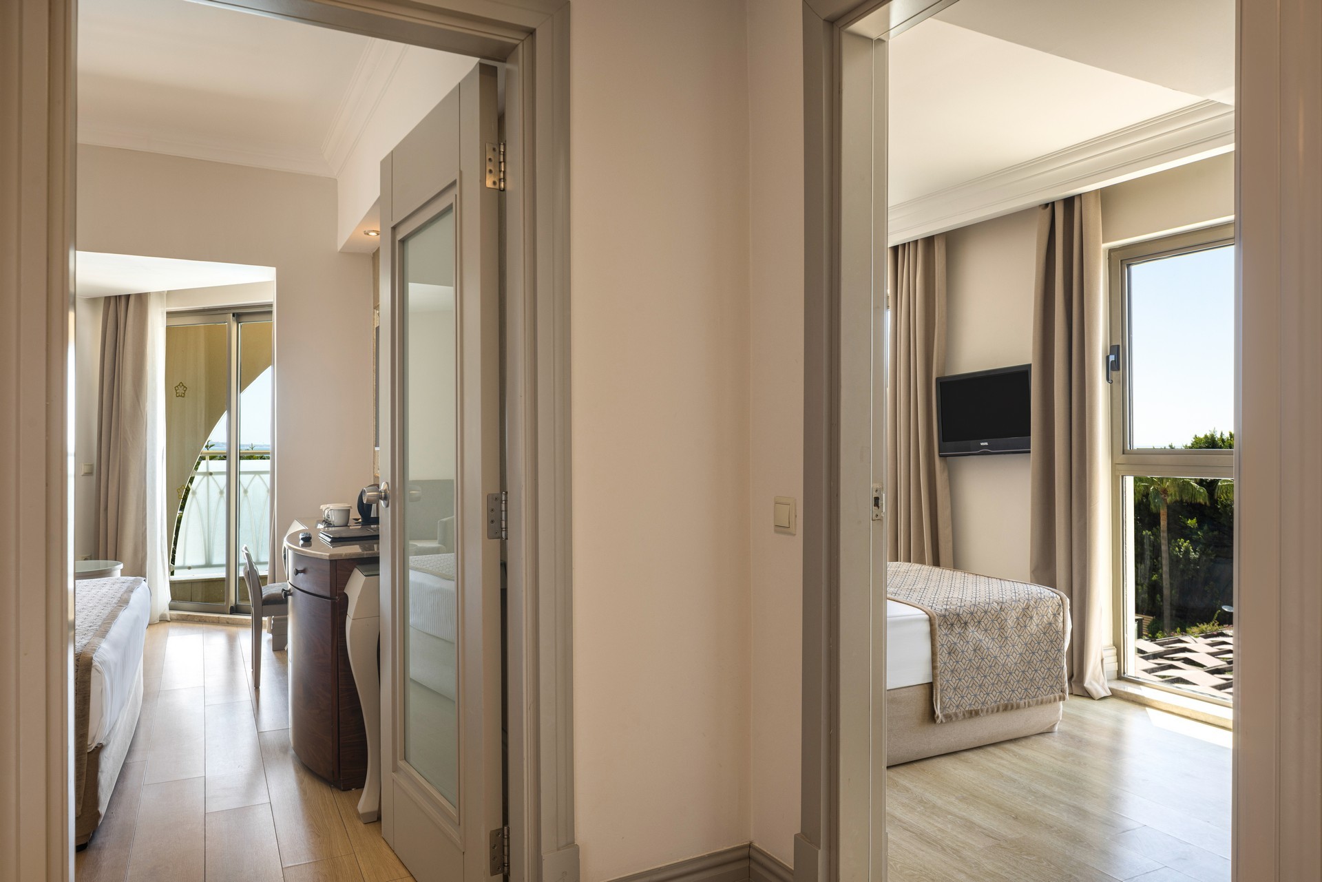 Side Star Resort  22