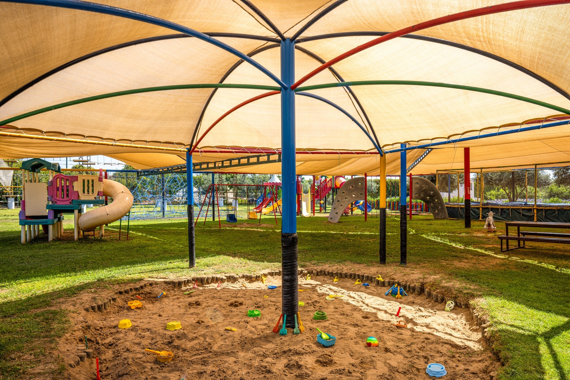 Side Star Resort  29