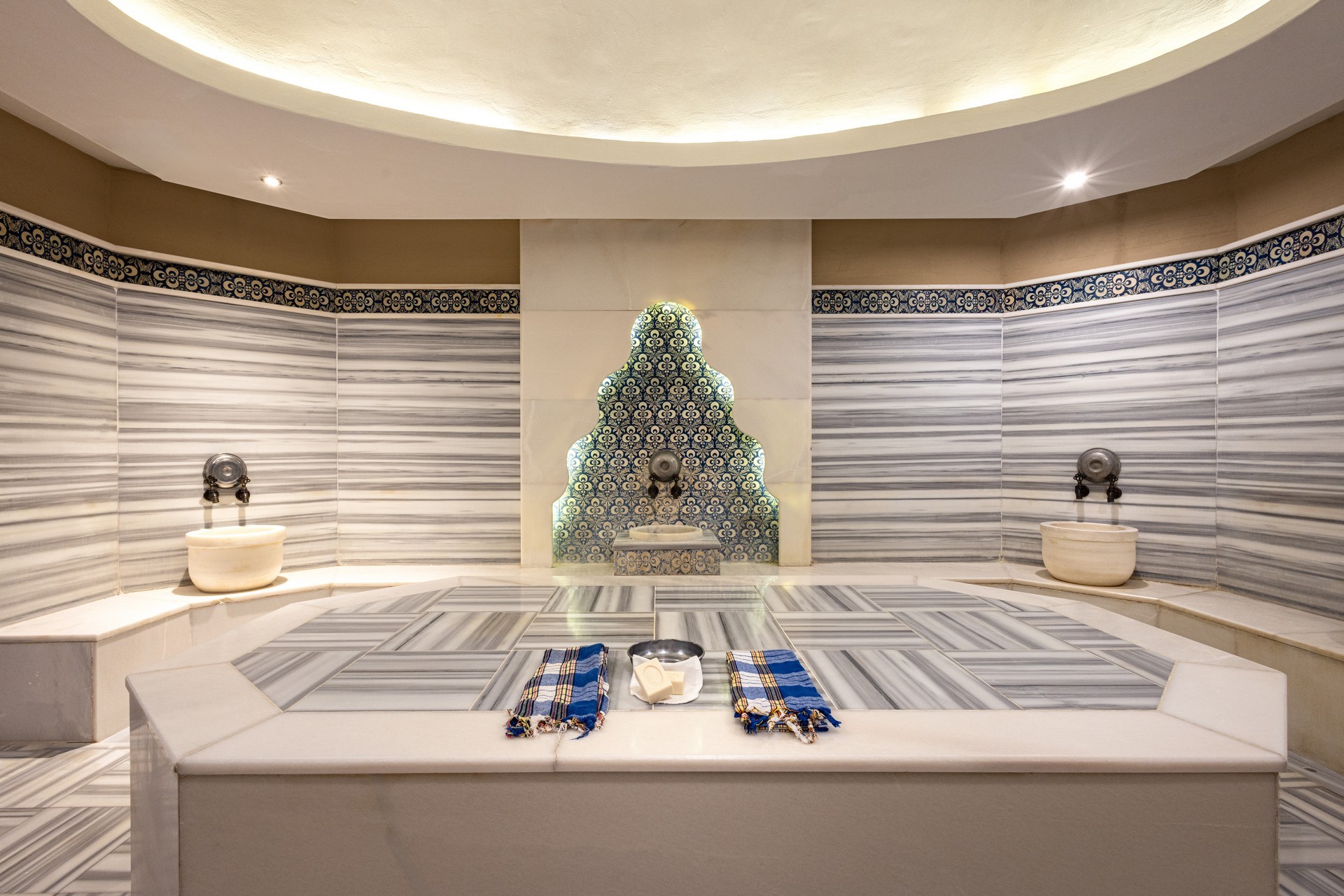 Side Star Resort  34