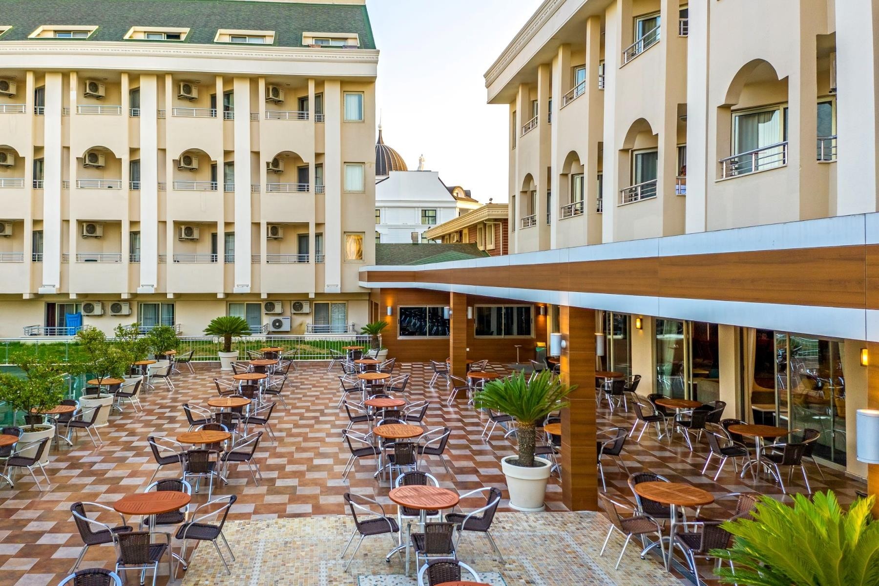 Calimera Hane Garden 17