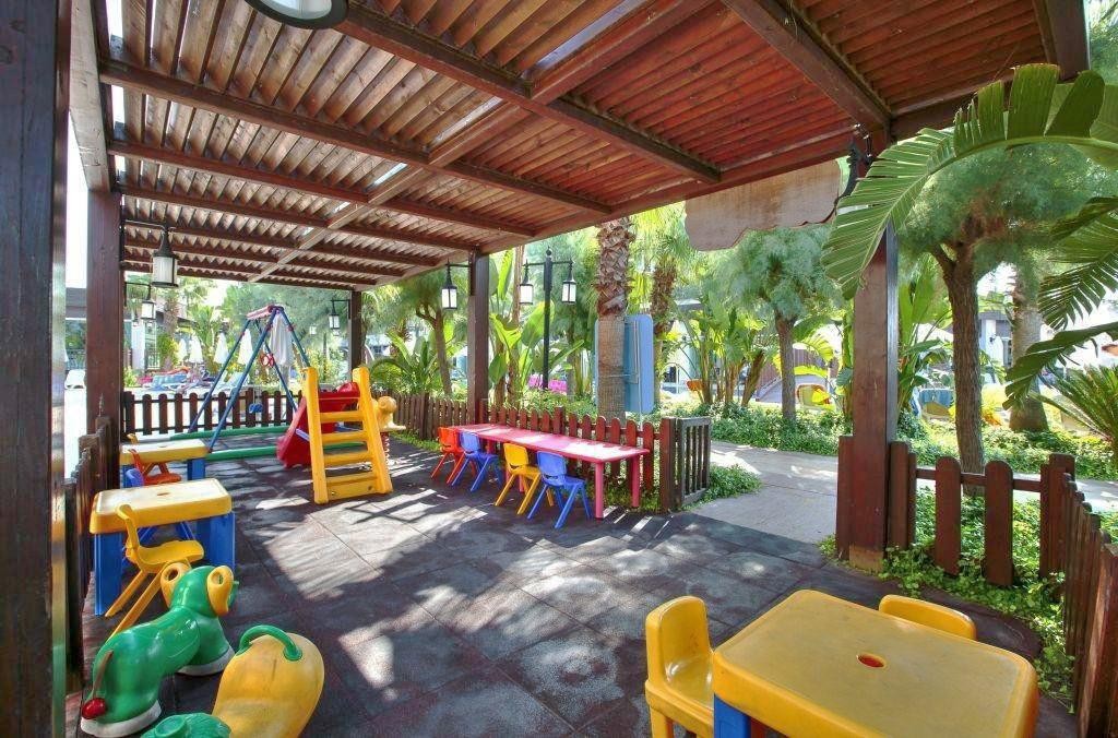 Sunis Evren Beach 29