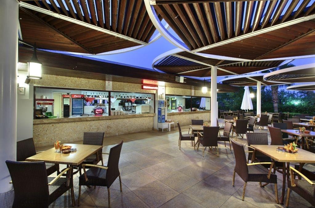 Sunis Evren Beach 20