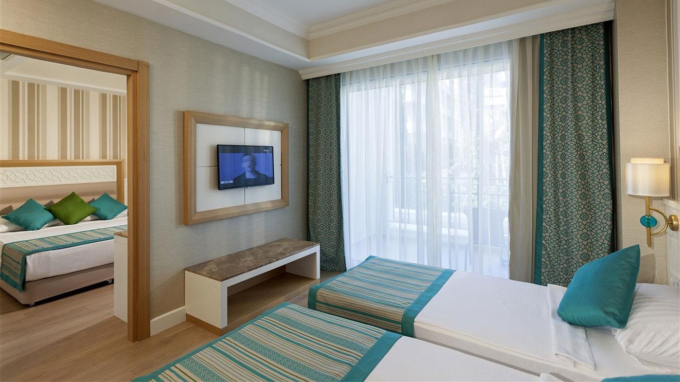 Karmir Resort & Spa Hotel 32