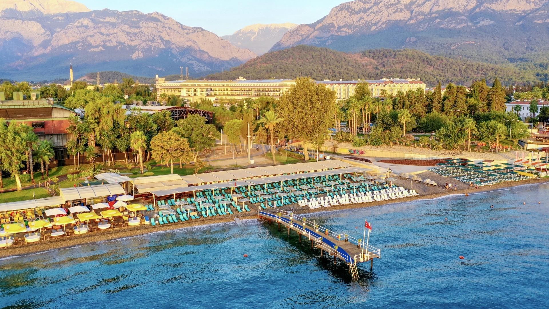 Obrázek hotelu Crystal De Luxe Resort