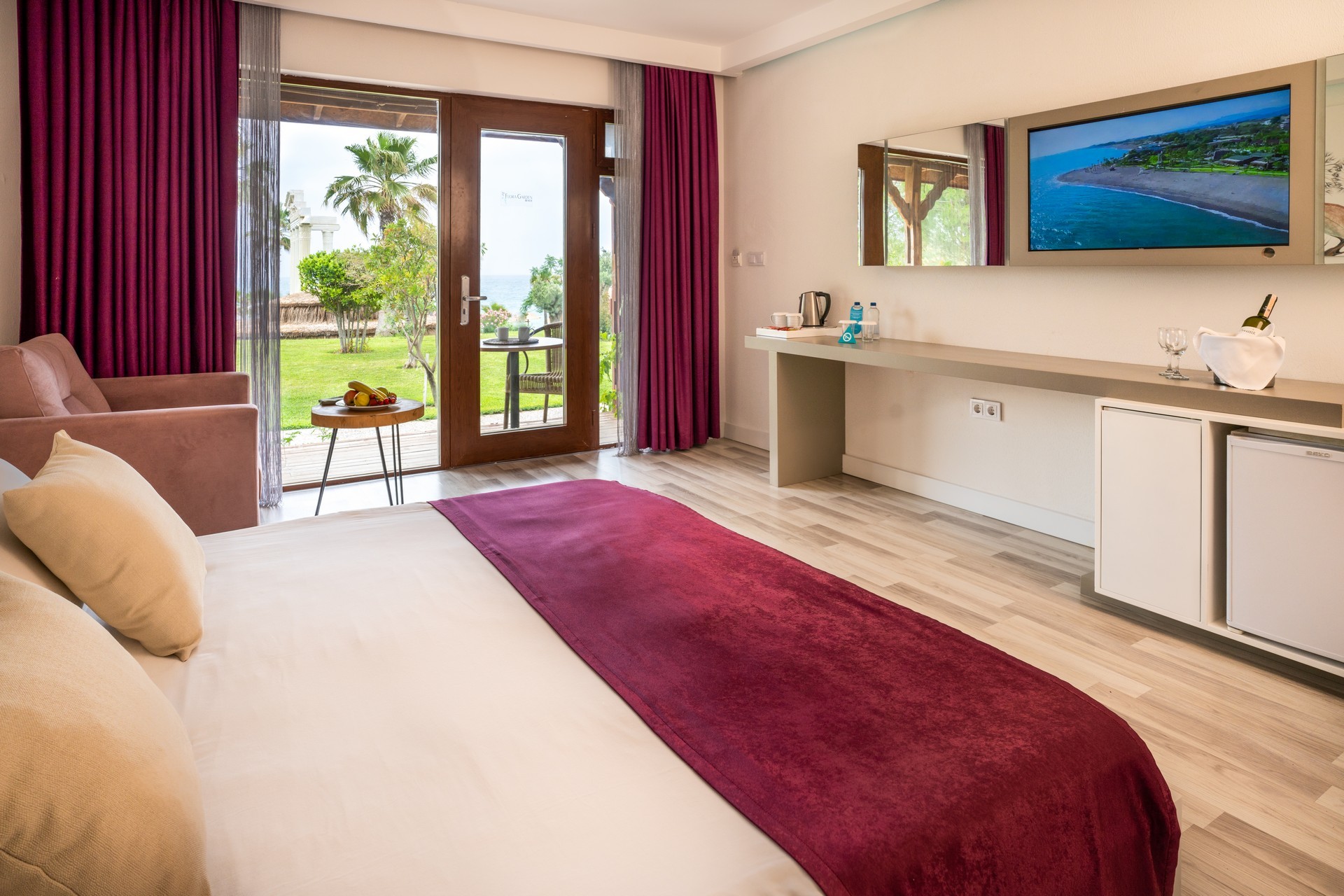 Flora Garden Beach 18