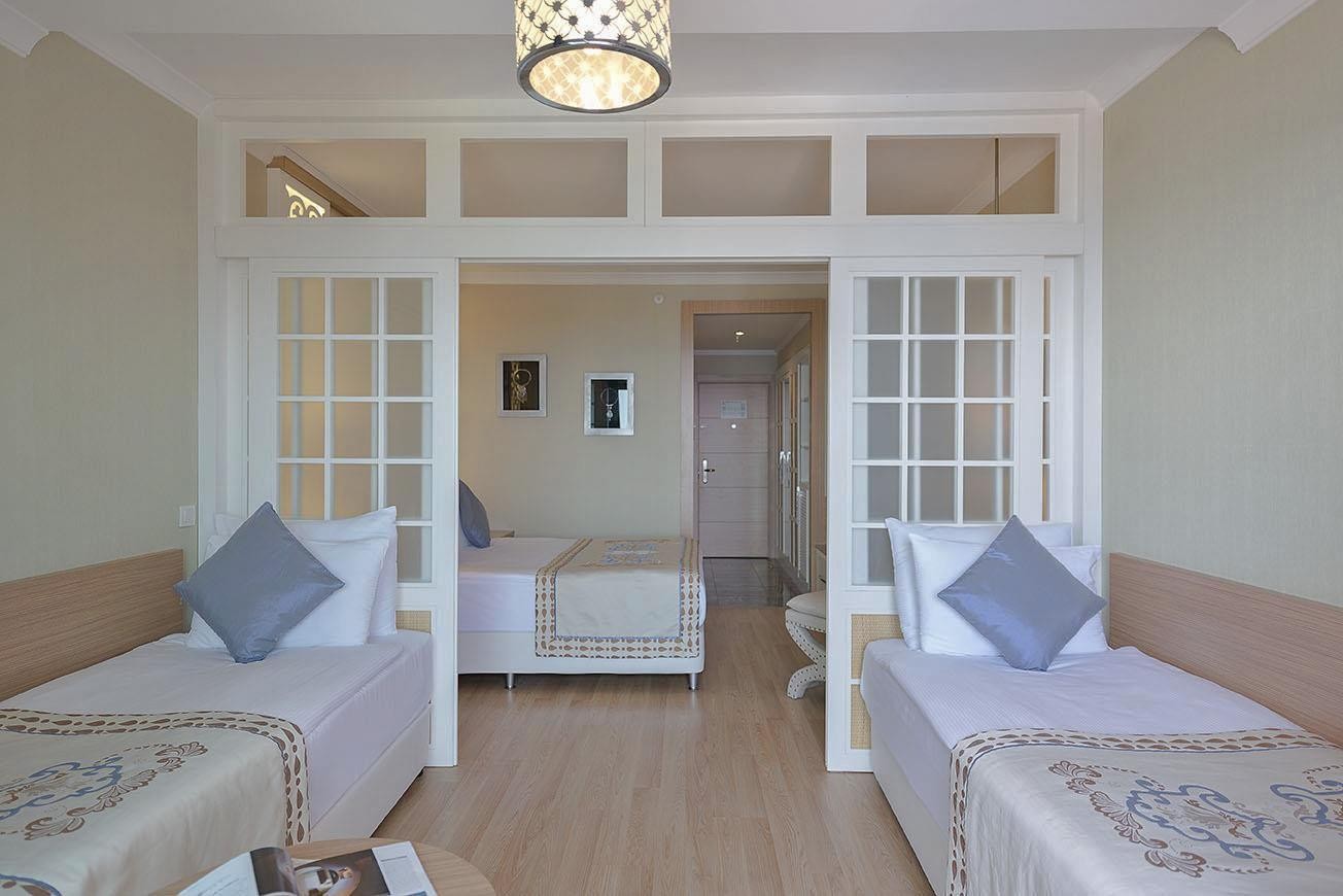 Quattro Beach Spa & Resort 13