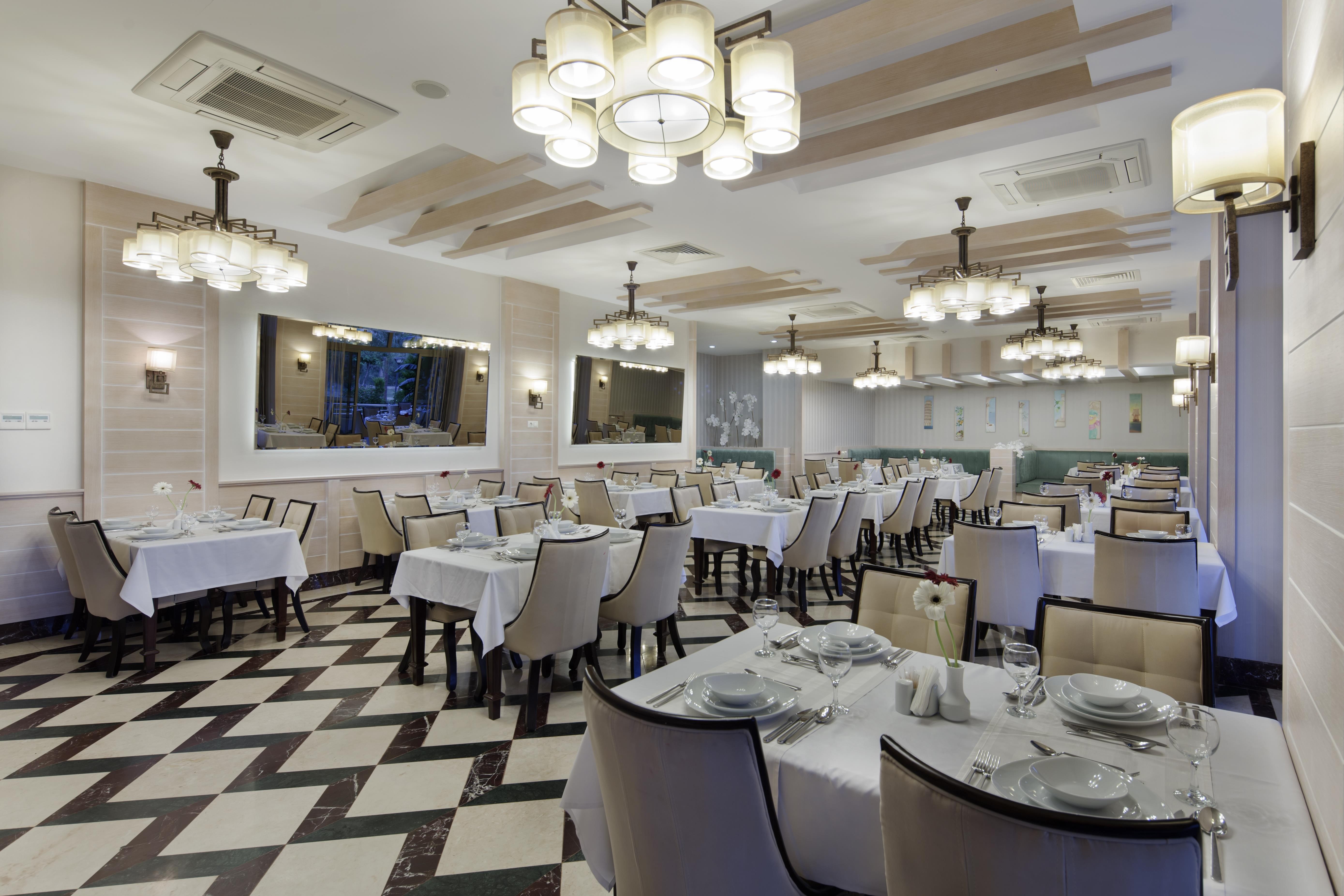 Saphir Hotel & Villas 12