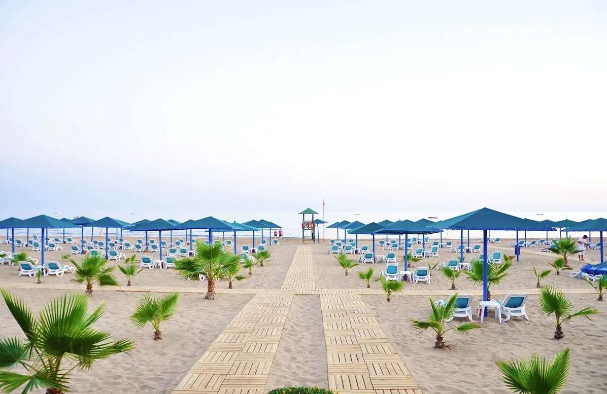 PALOMA OCEANA RESORT 8