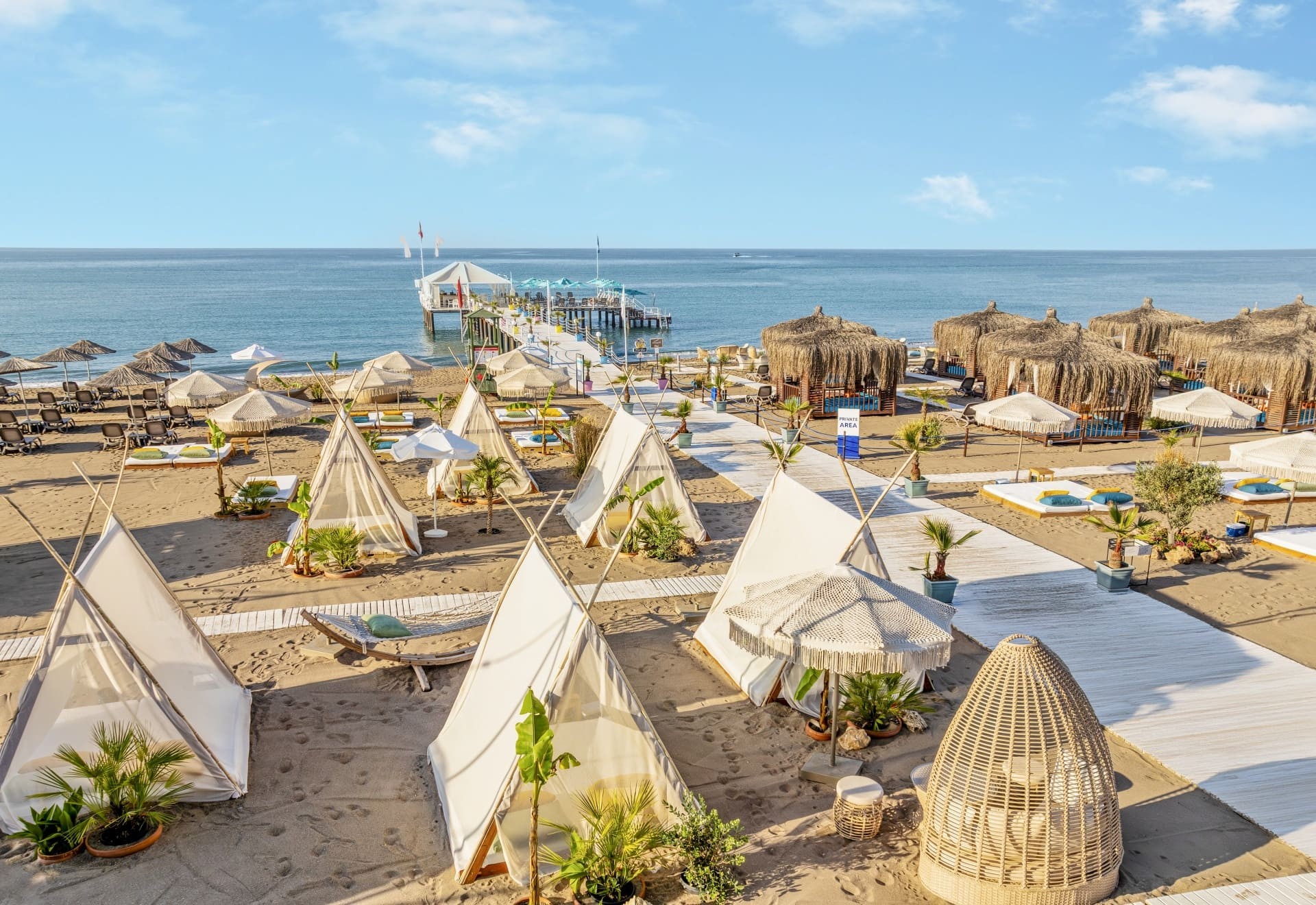 Concorde De Luxe Resort 12