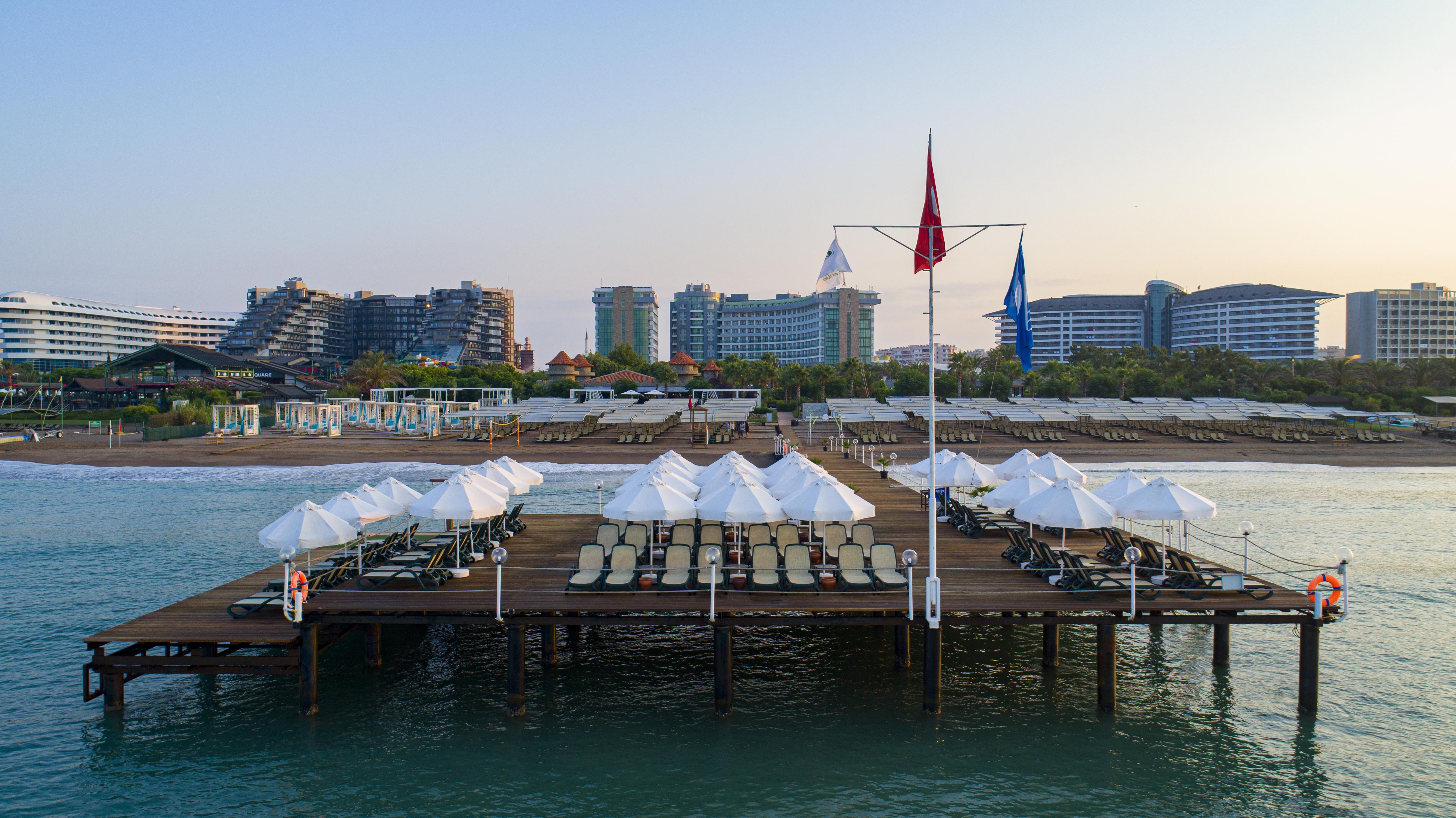 Sherwood Breezes Resort 19