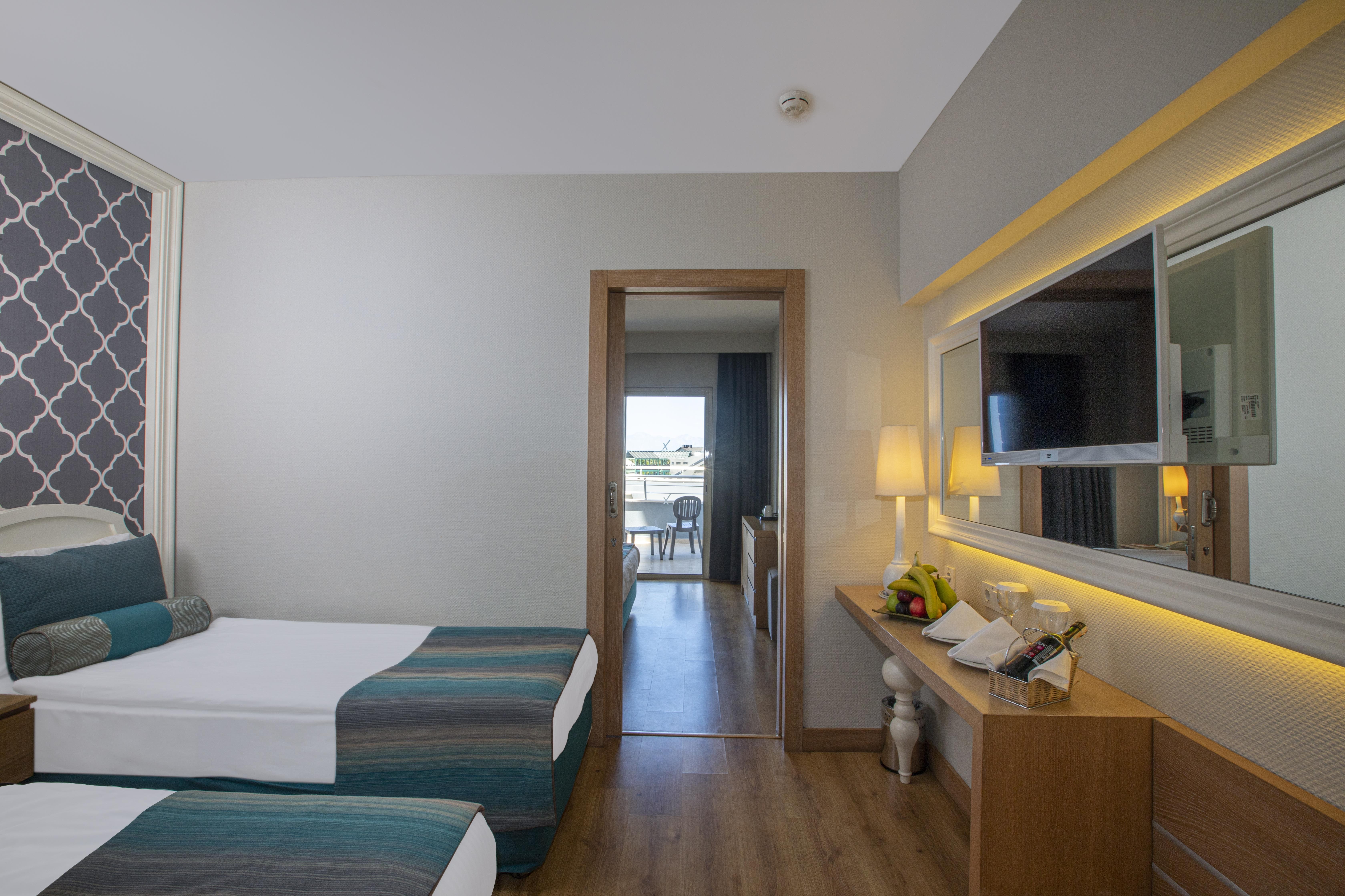 Sherwood Breezes Resort 35