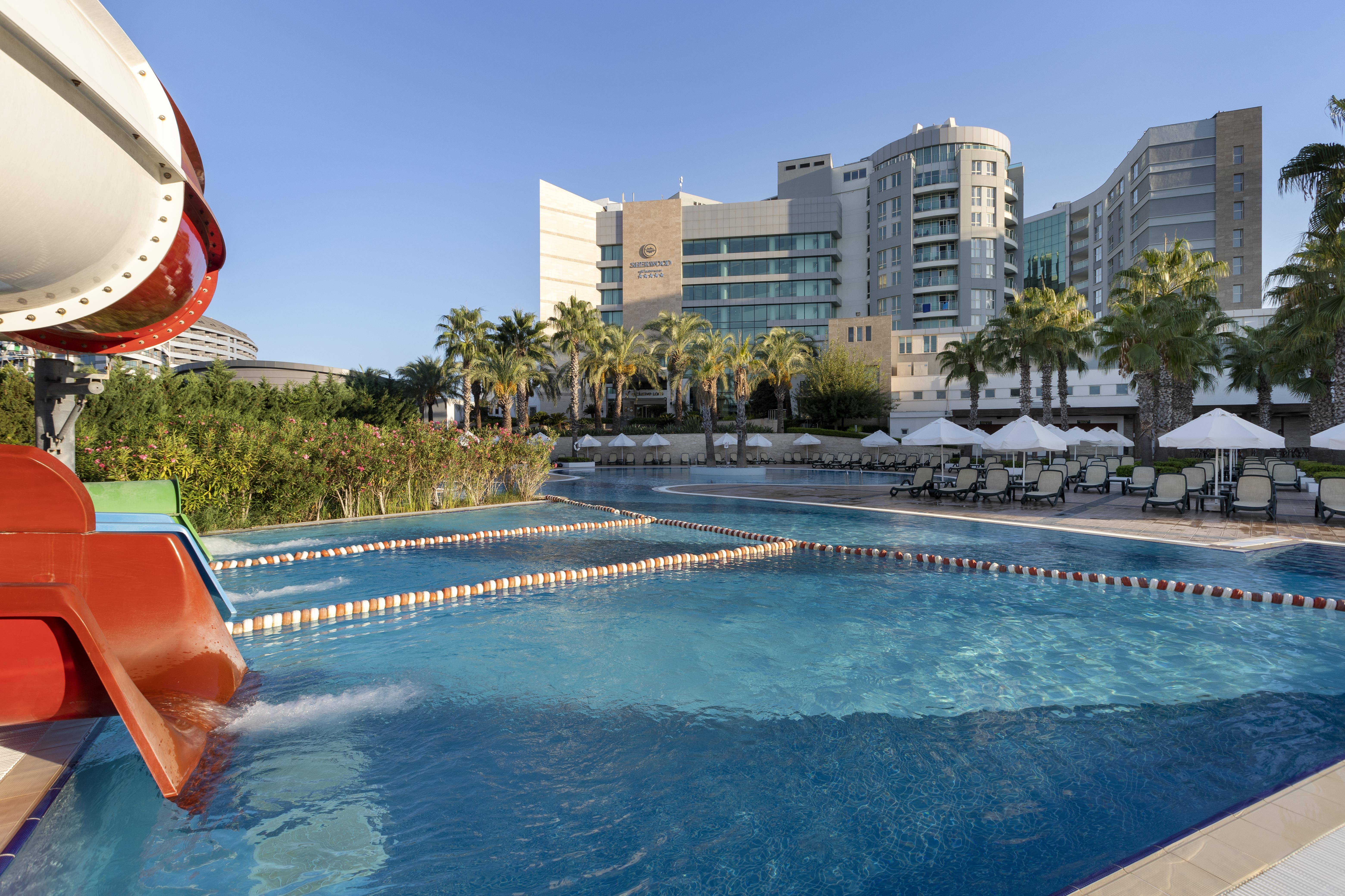 Sherwood Breezes Resort 10