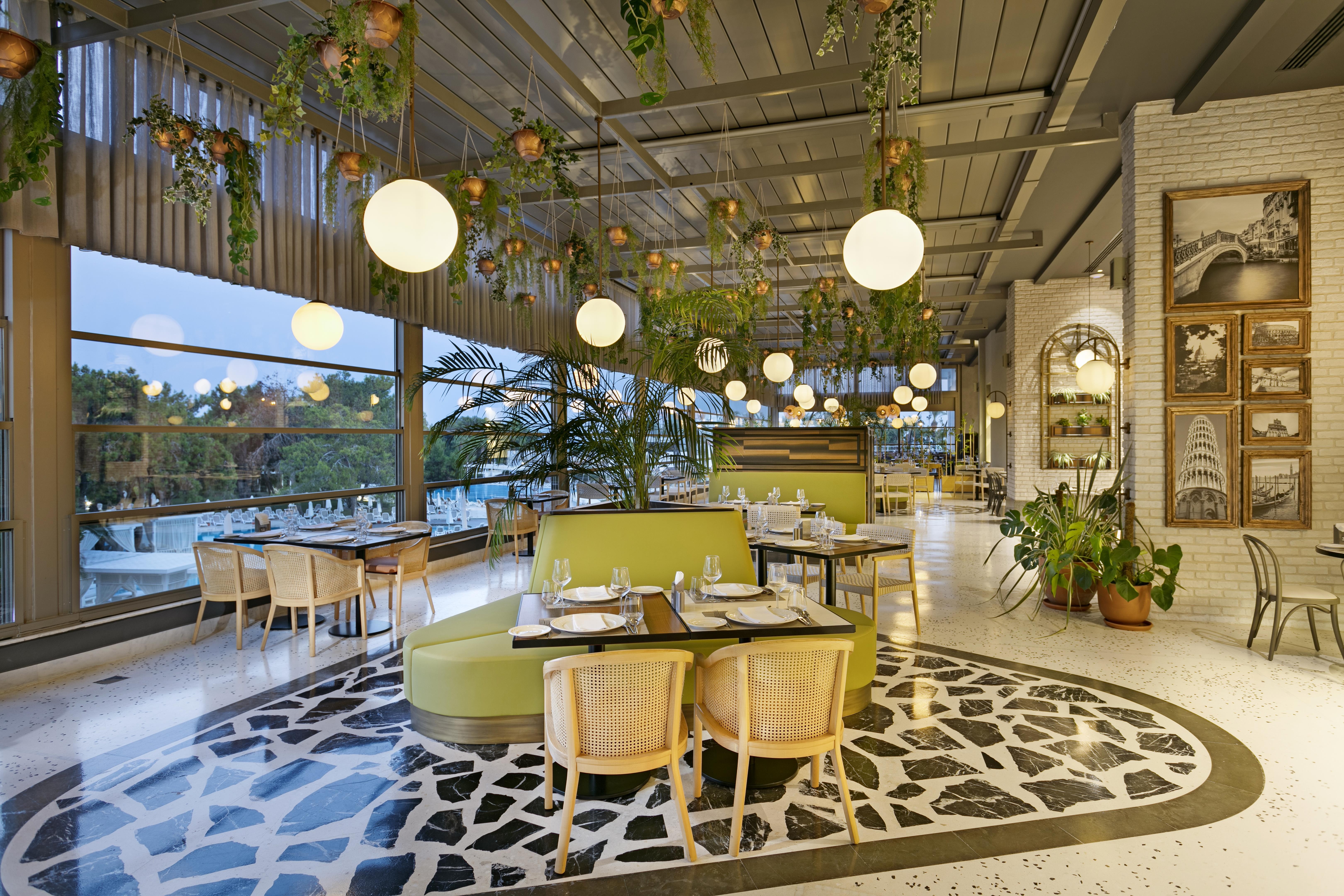 Titanic Deluxe Lara 17