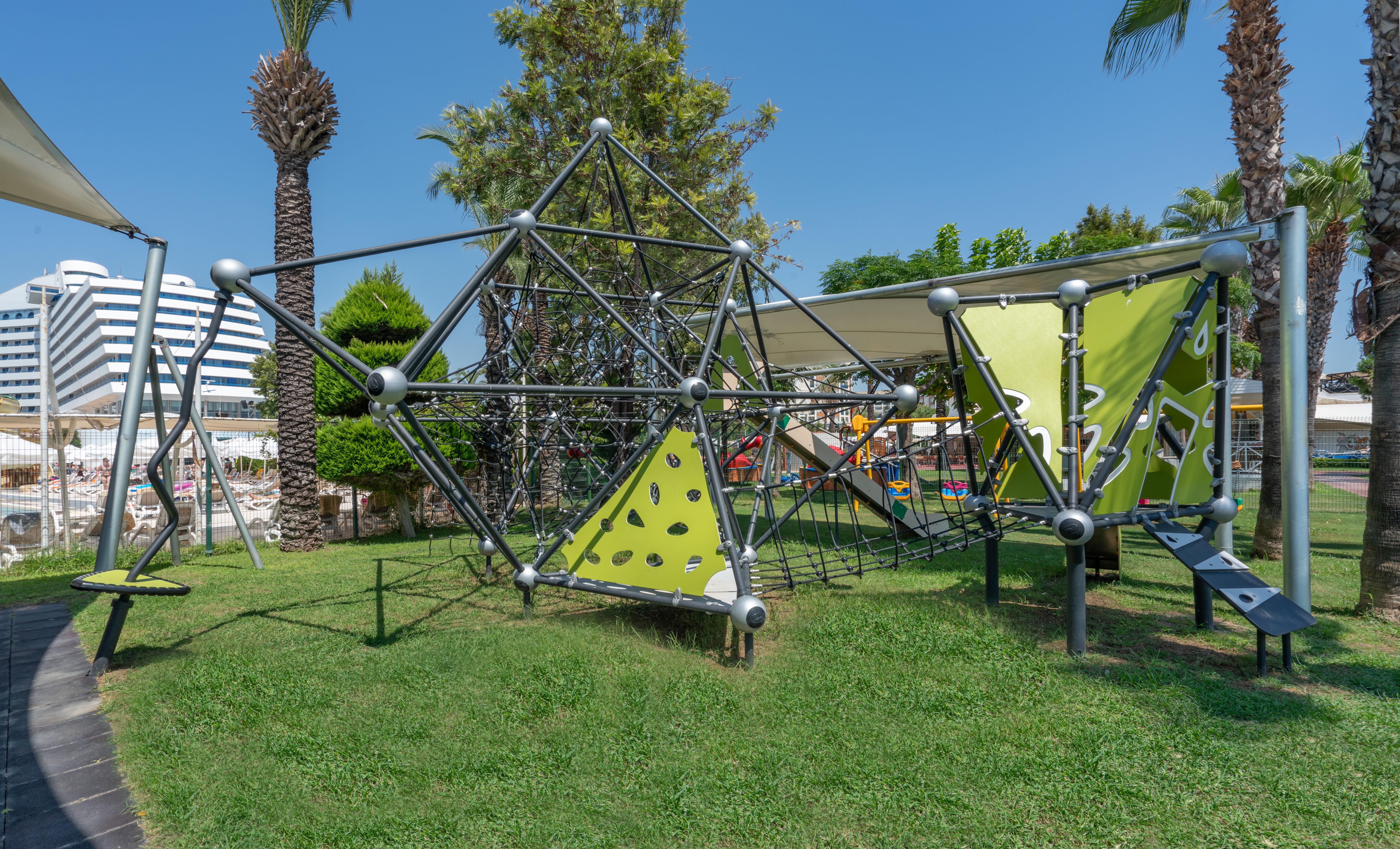 Titanic Deluxe Lara 28