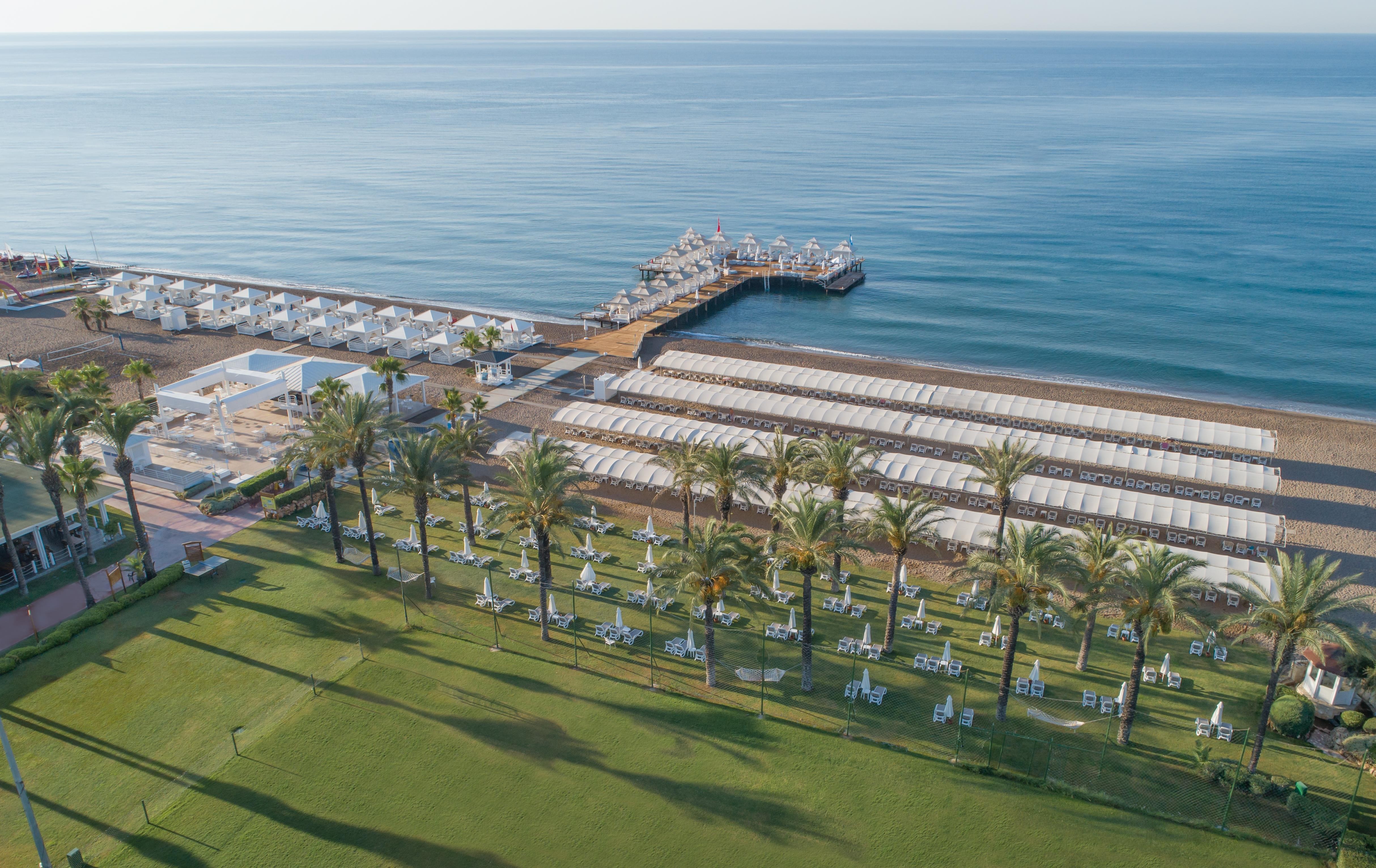 Titanic Deluxe Lara 9