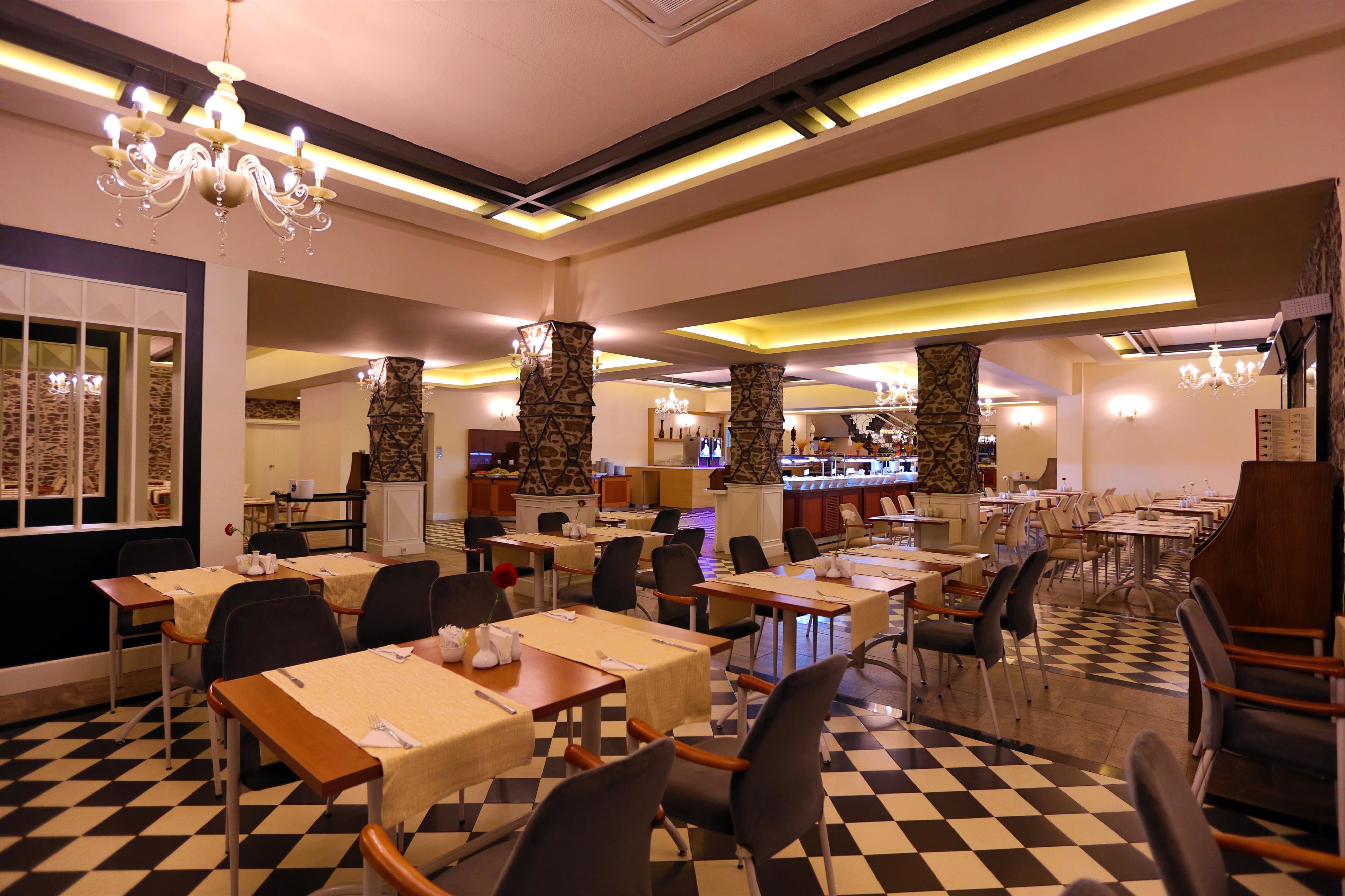 GYPSOPHILA HOLIDAY VILLAGE 16