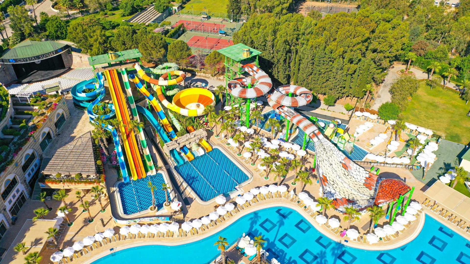 Crystal Sunset Luxury Resort & Spa 3