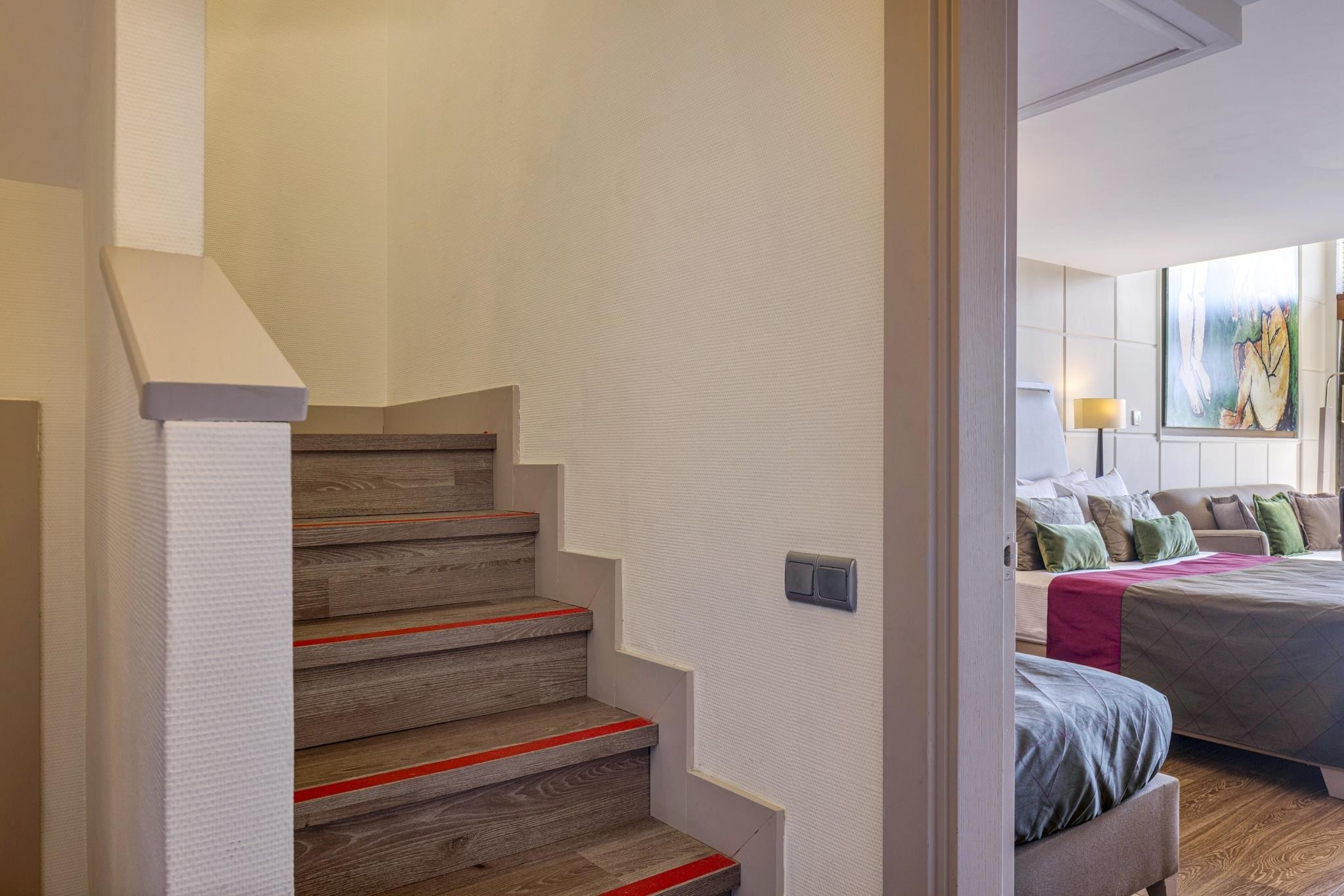 Side Star Elegance 29