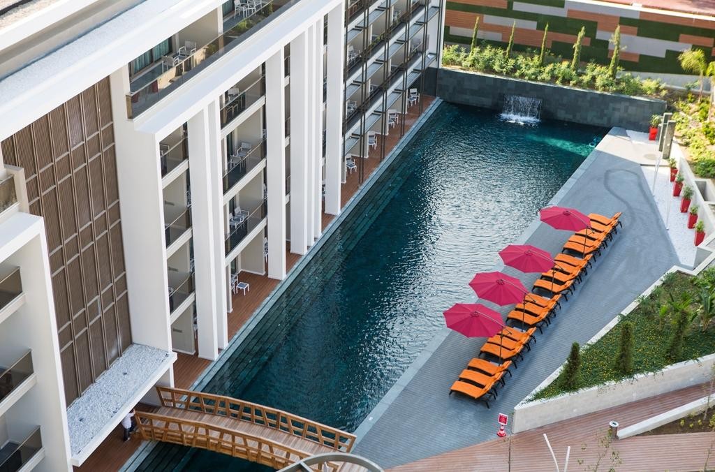 The Sense Deluxe Hotel 18