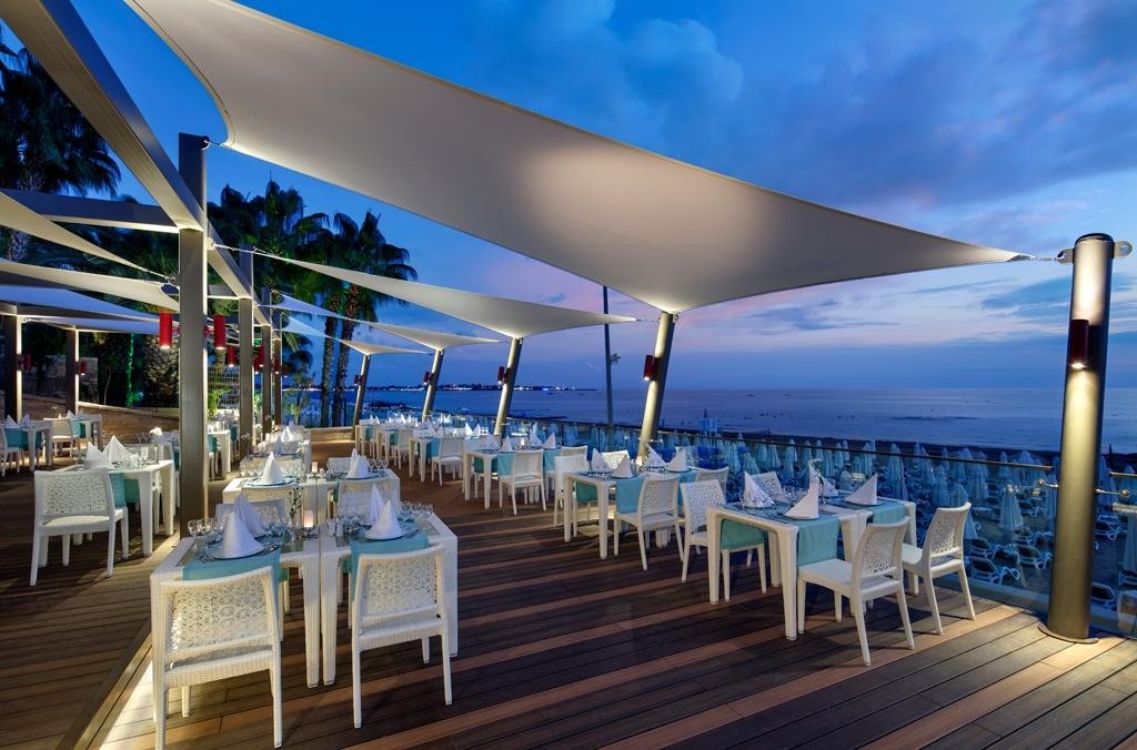 The Sense Deluxe Hotel 7