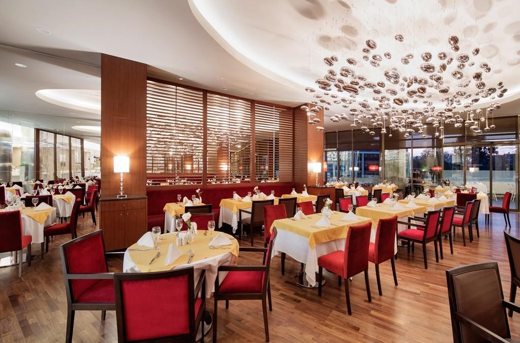 The Sense Deluxe Hotel 5