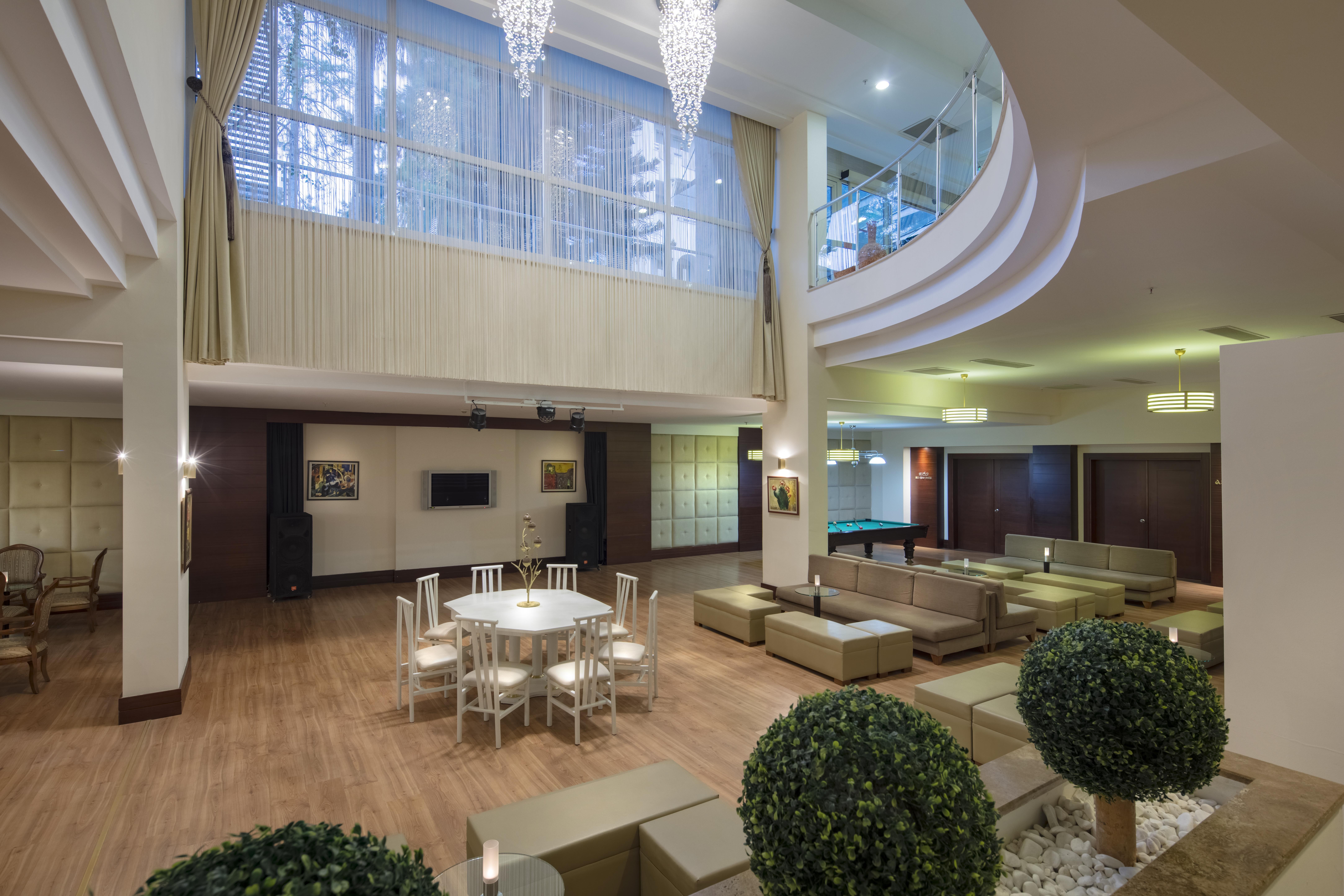 Trendy Side Beach 16+ 11