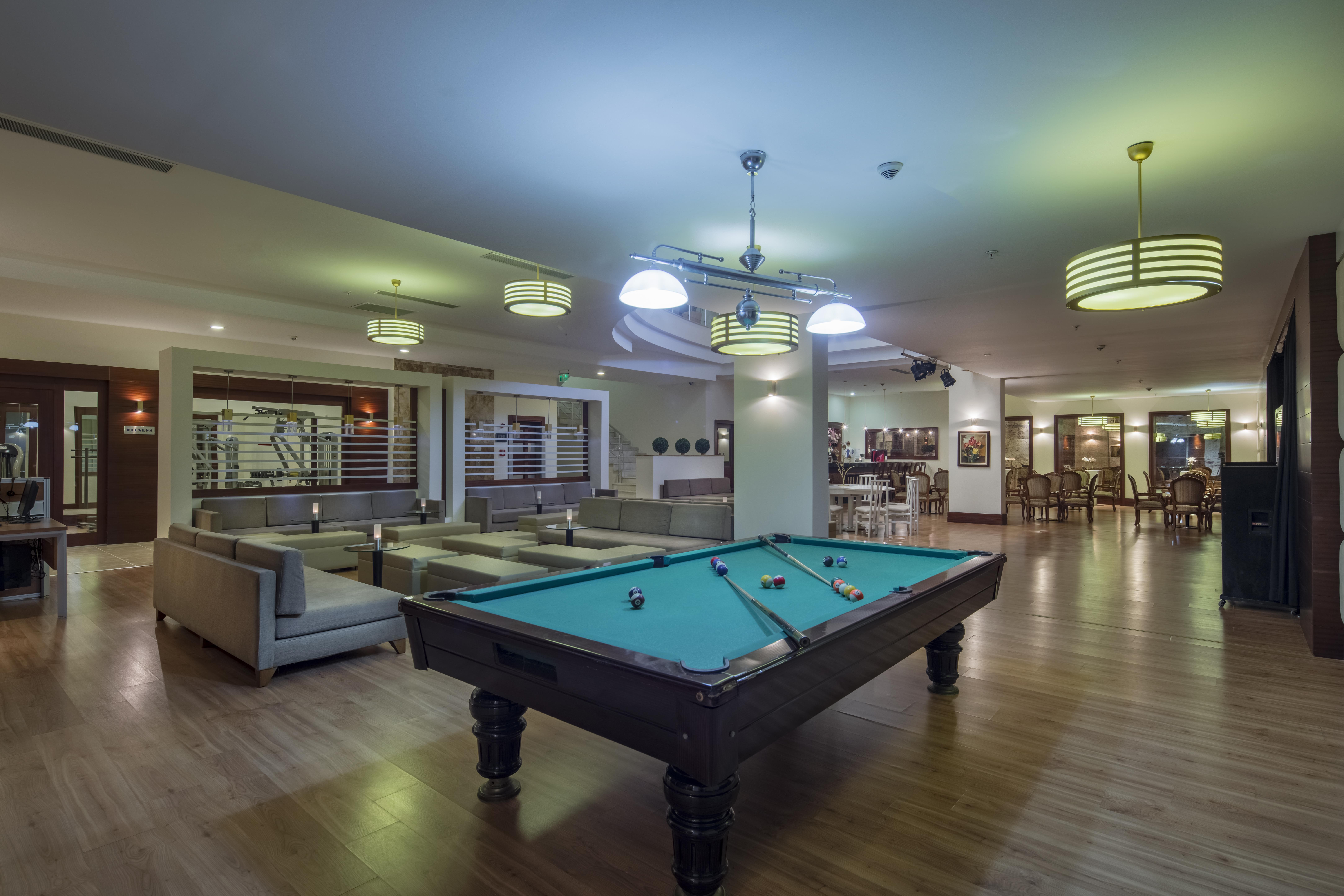 Trendy Side Beach 16+ 12