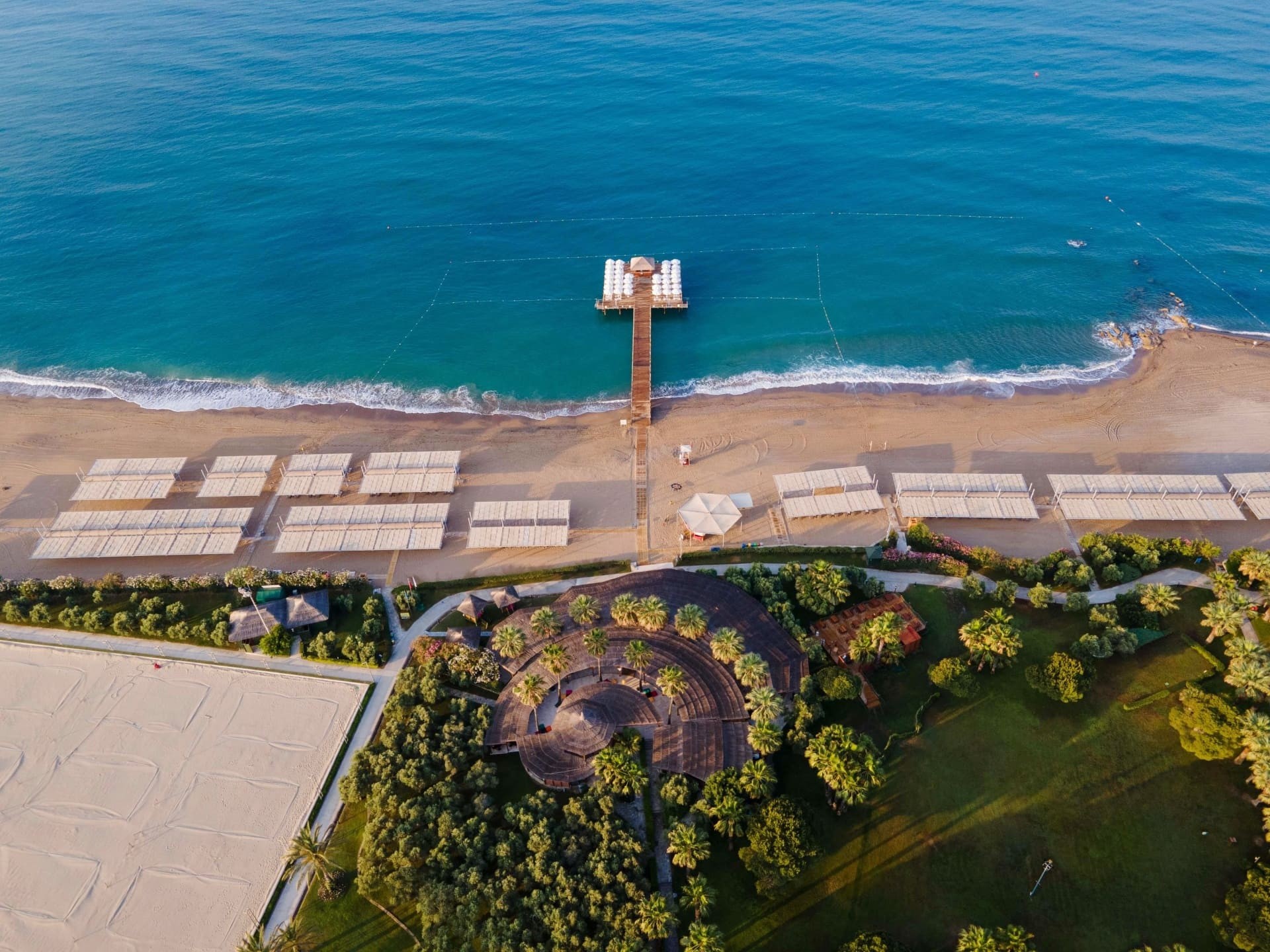 Blue Waters Club & Hotel 12