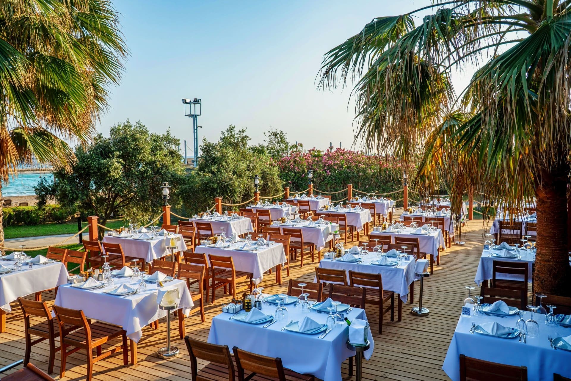 Blue Waters Club & Hotel 16