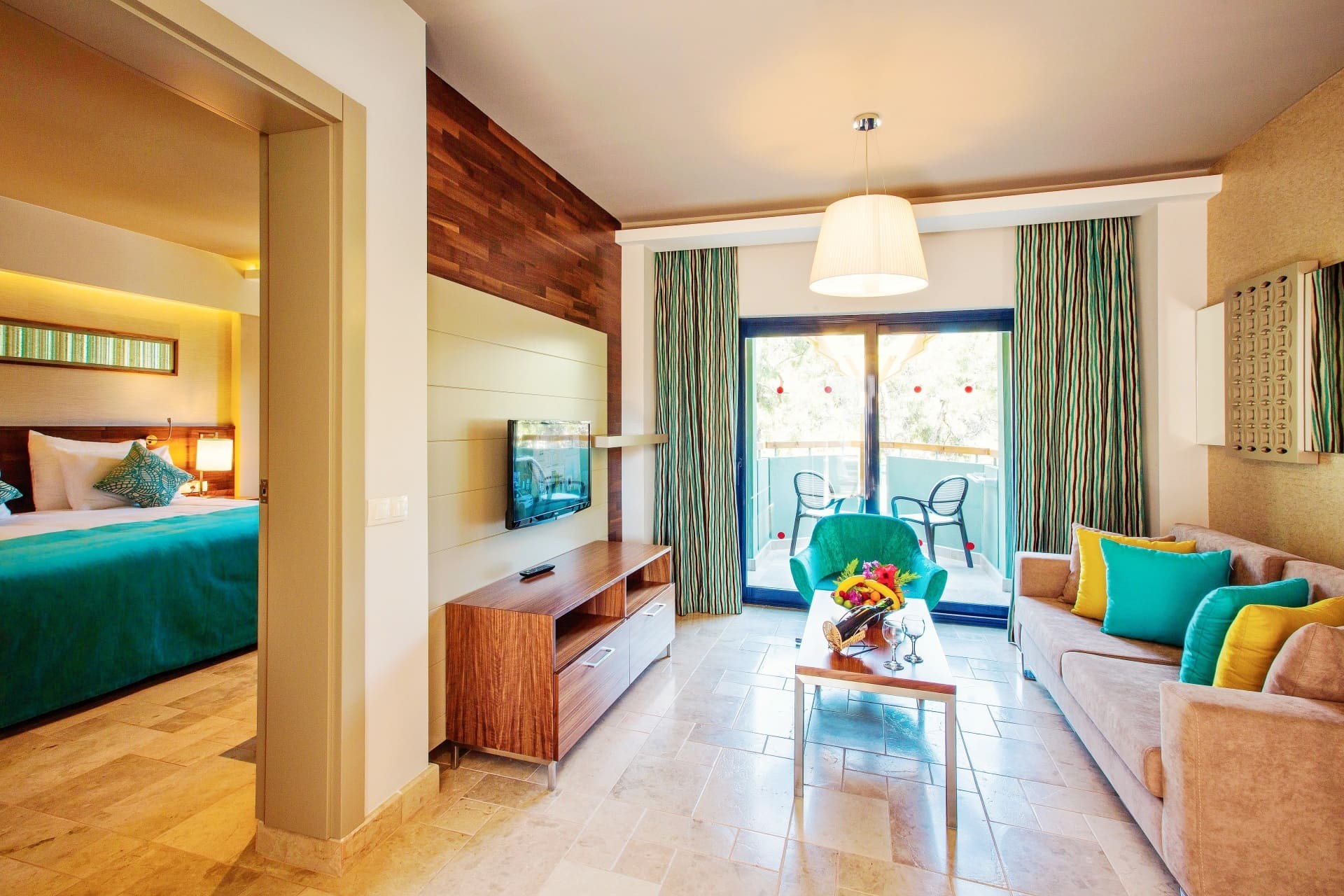 Blue Waters Club & Hotel 24