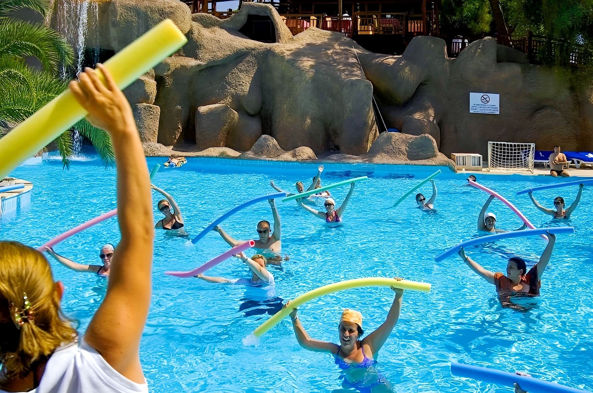 Blue Waters Club & Hotel 36