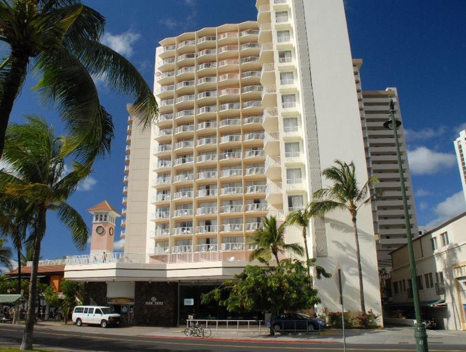 Aqua Park Shore Waikiki