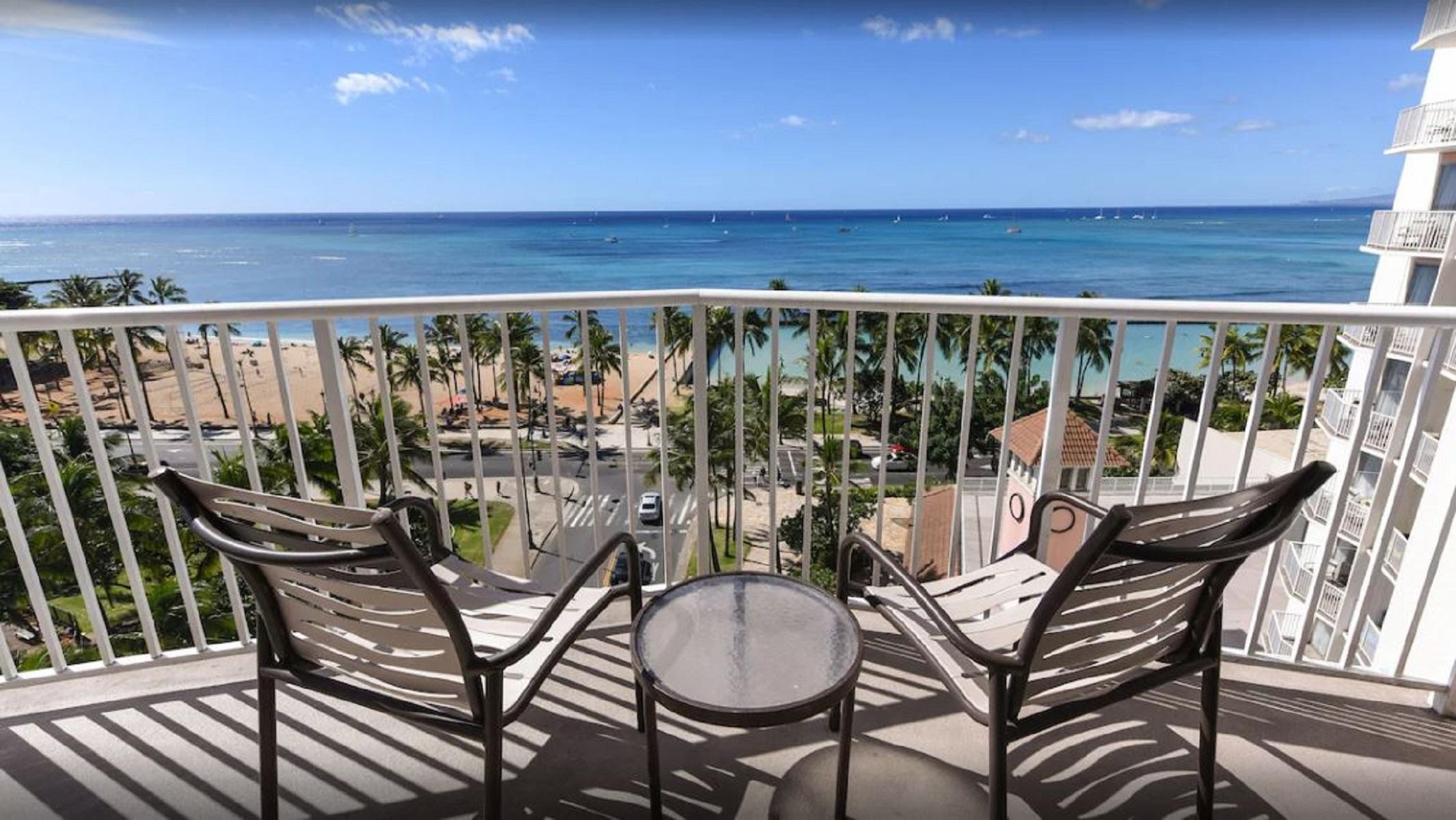 Aqua Park Shore Waikiki 7